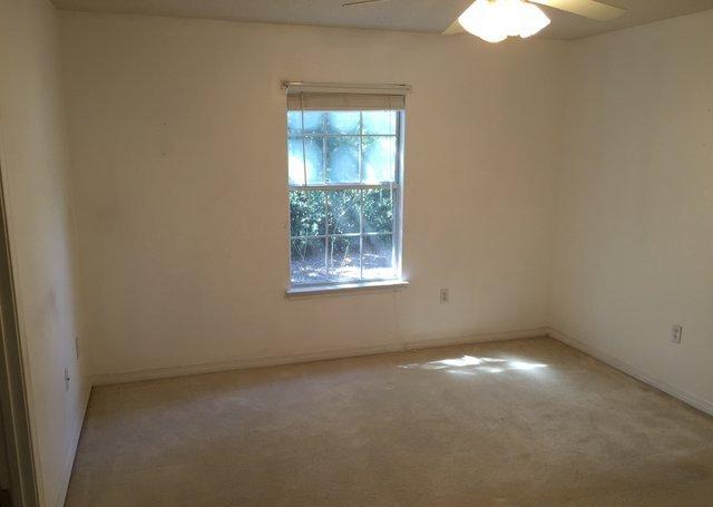 NAVARRE S/D 2ND ADDN - Residential