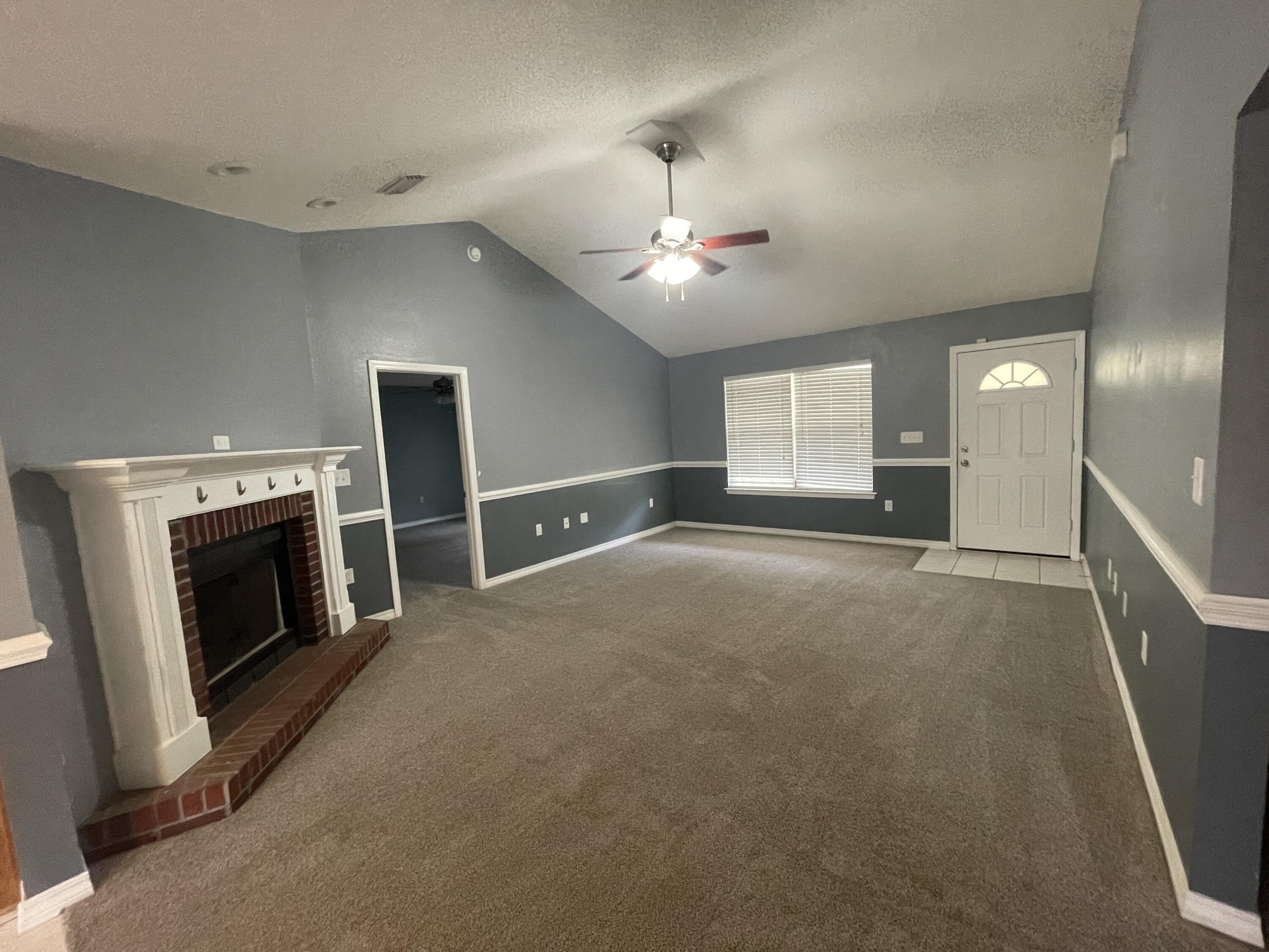 FOXWORTH ESTATES PH 2 - Residential Lease