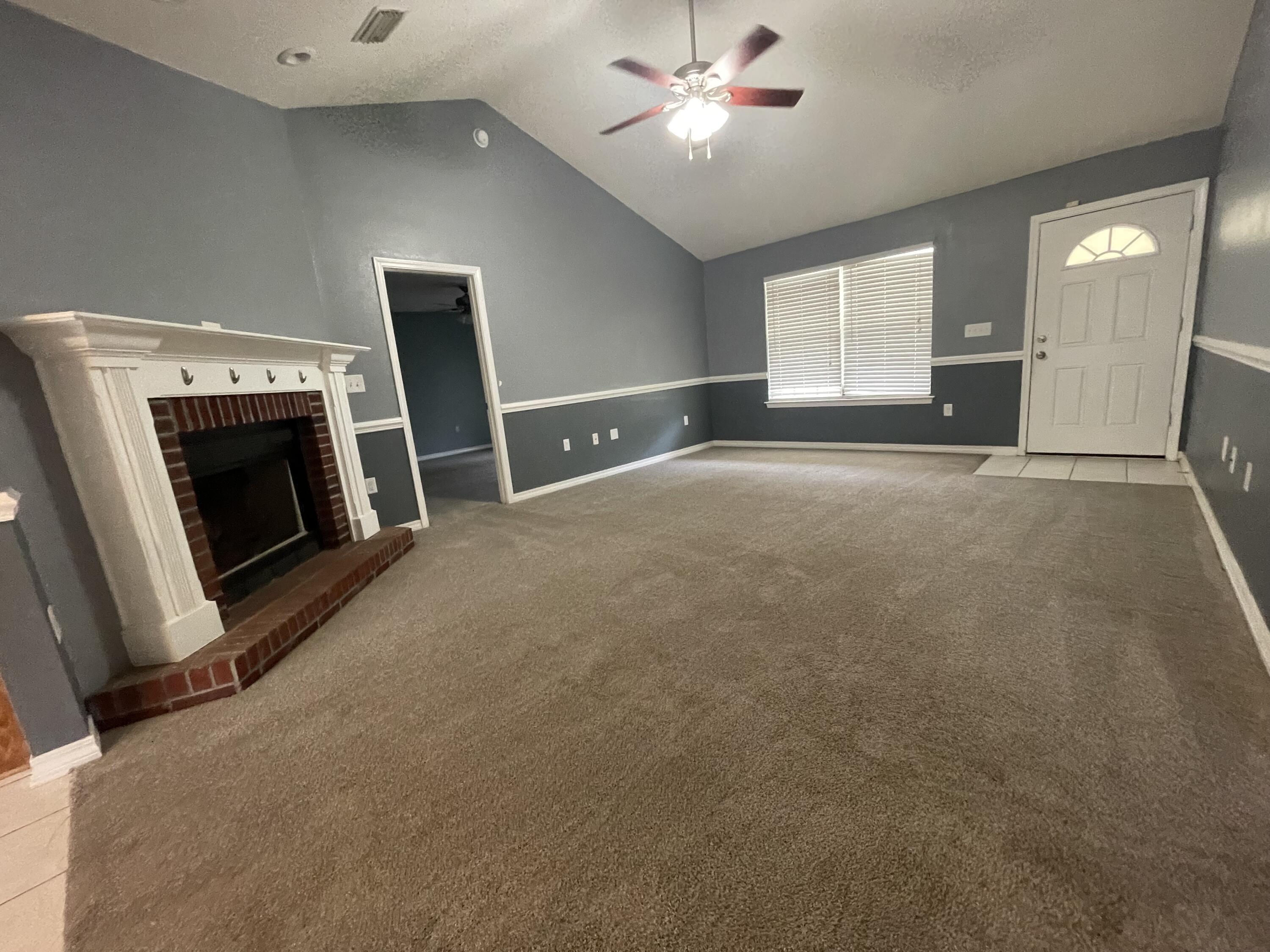 FOXWORTH ESTATES PH 2 - Residential Lease
