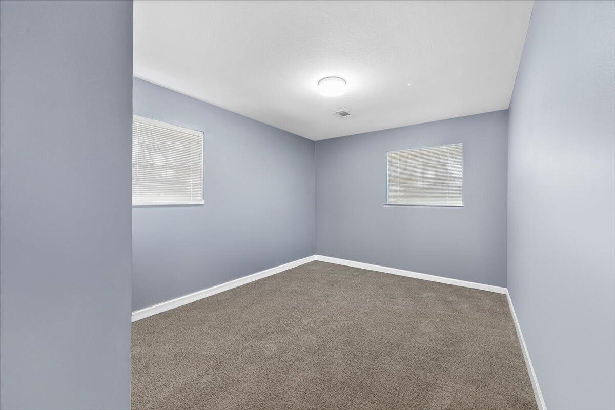 COLONY ESTATES - Residential Lease