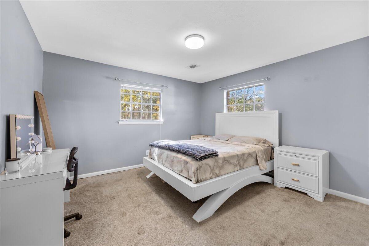 COLONY ESTATES - Residential Lease