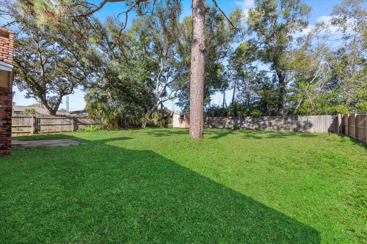 COLONY ESTATES - Residential Lease