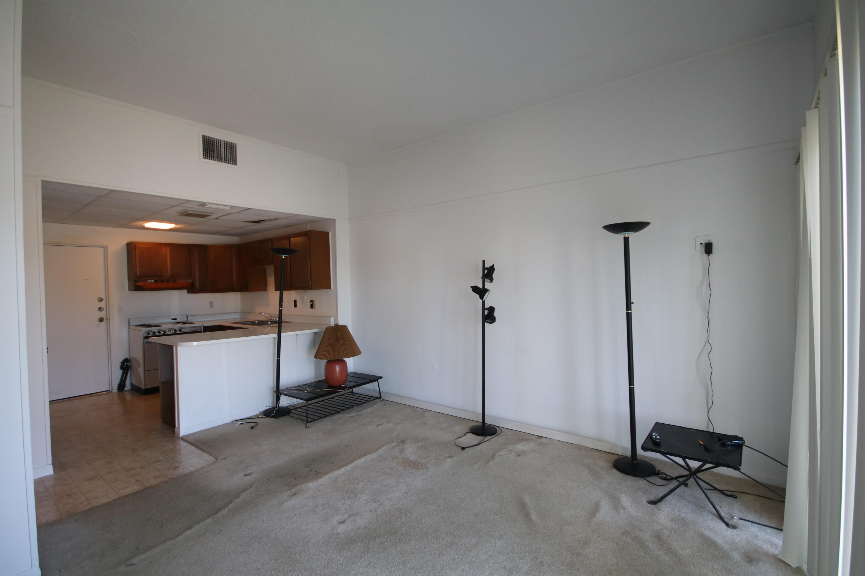 EL MATADOR CONDO - Residential