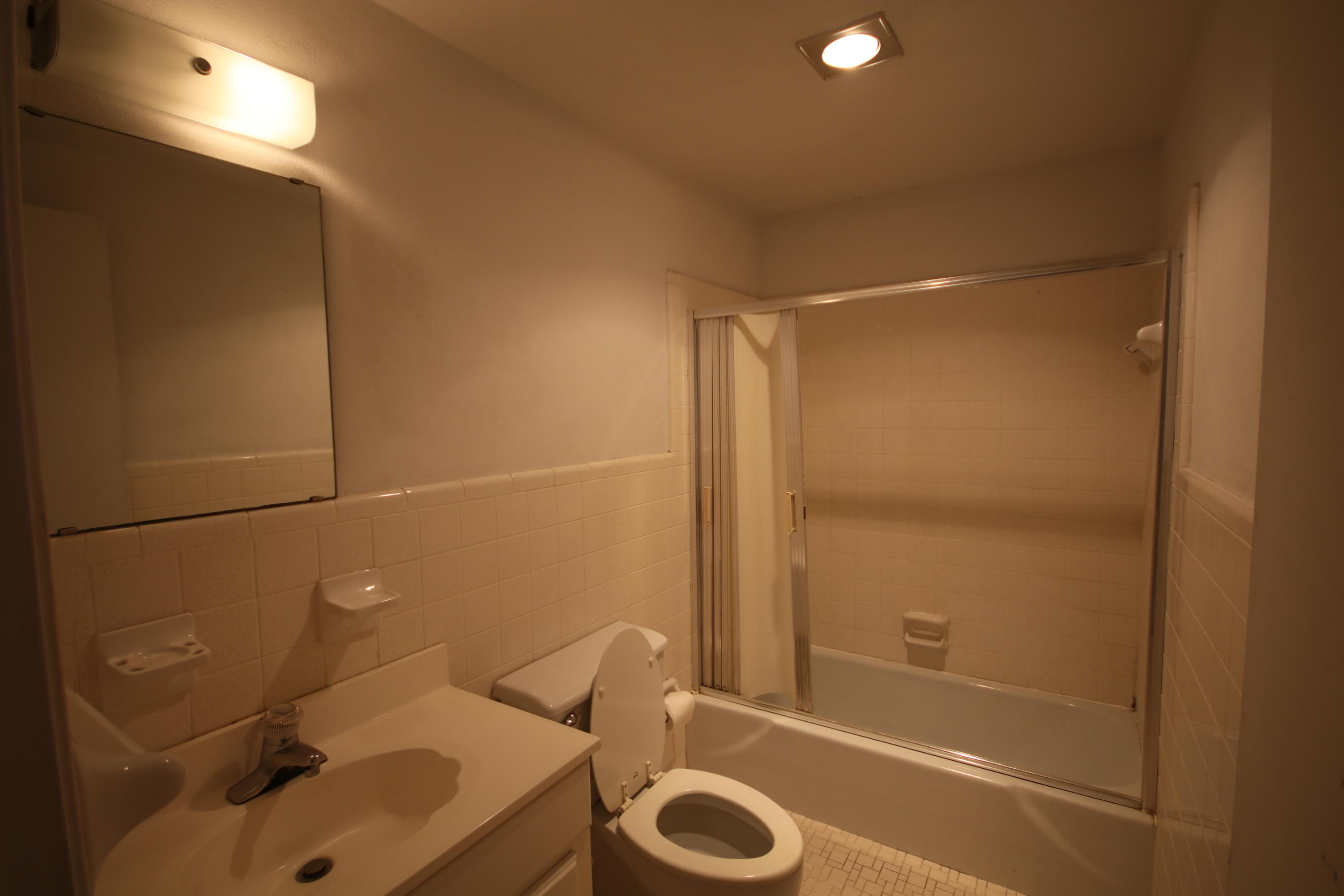 EL MATADOR CONDO - Residential