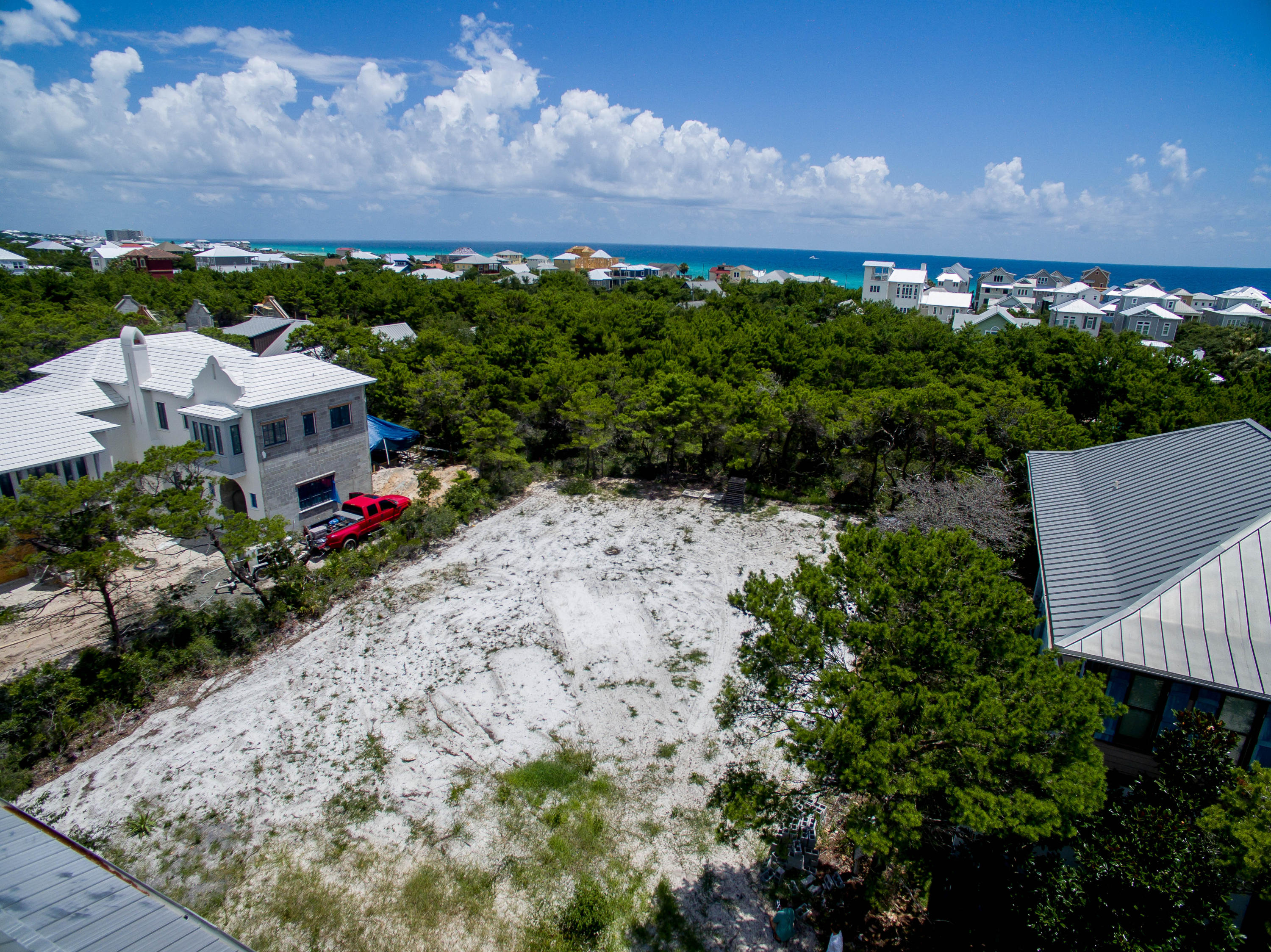 Pinecrest - Residential