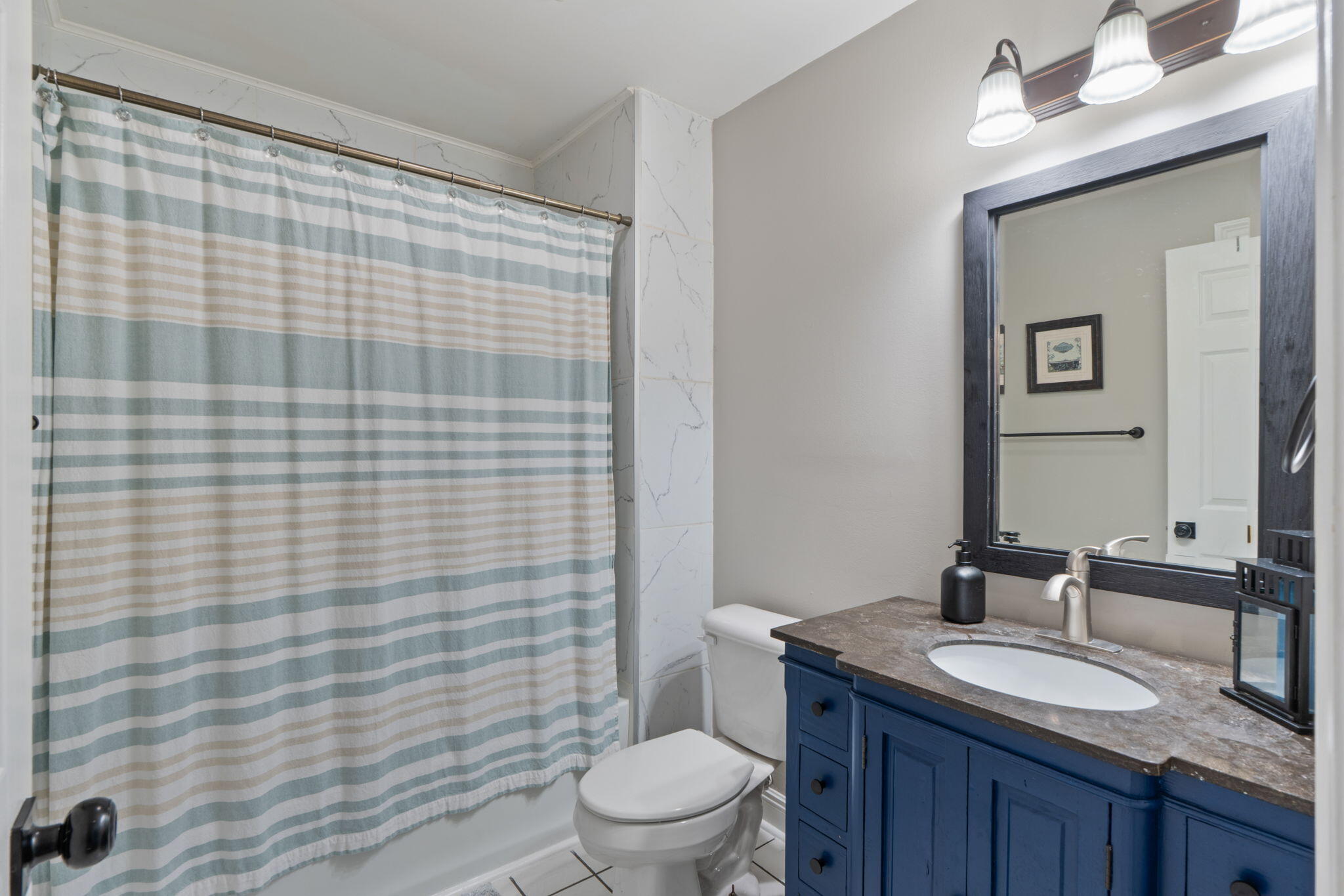 HOLLEY BY THE SEA - Residential