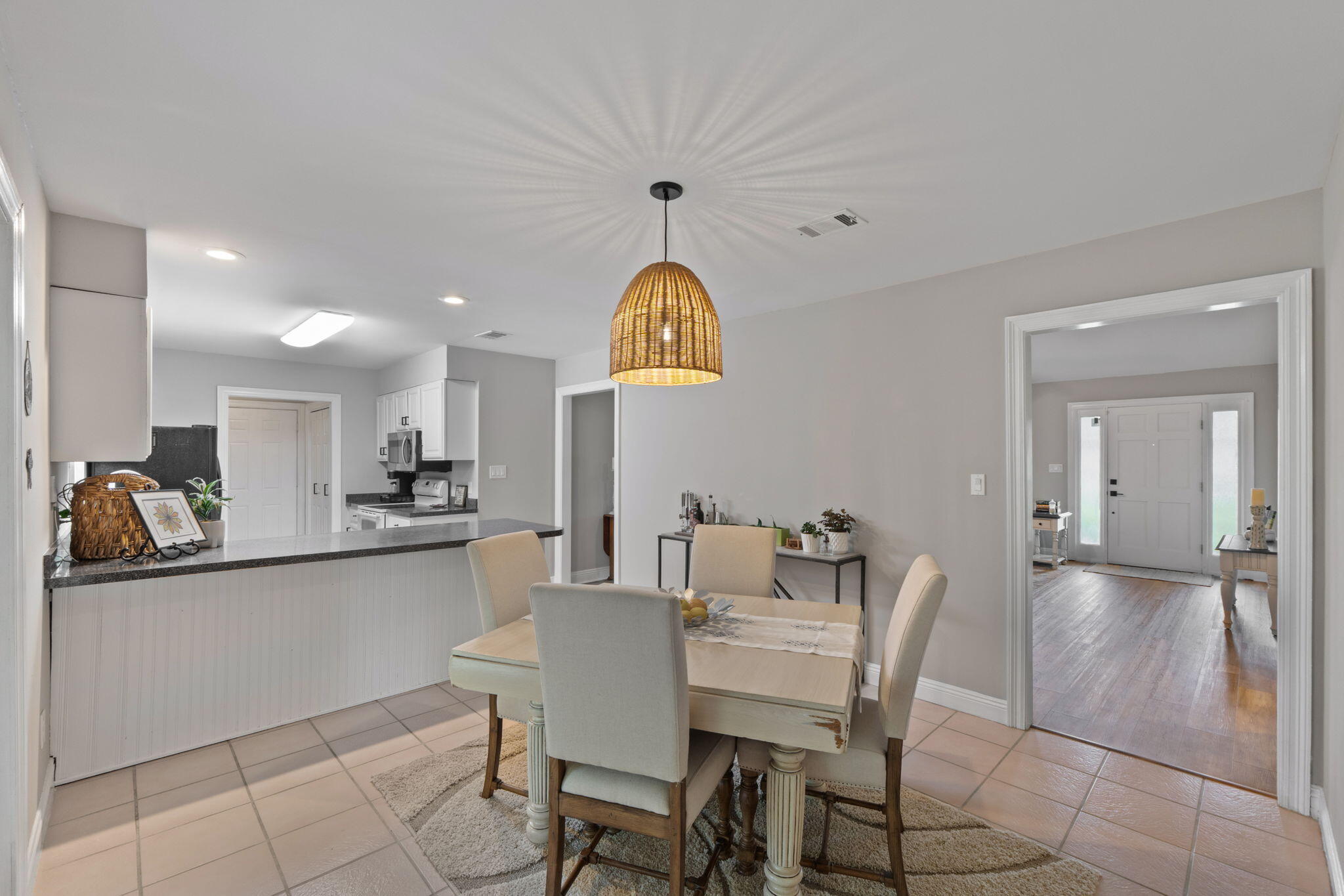 HOLLEY BY THE SEA - Residential