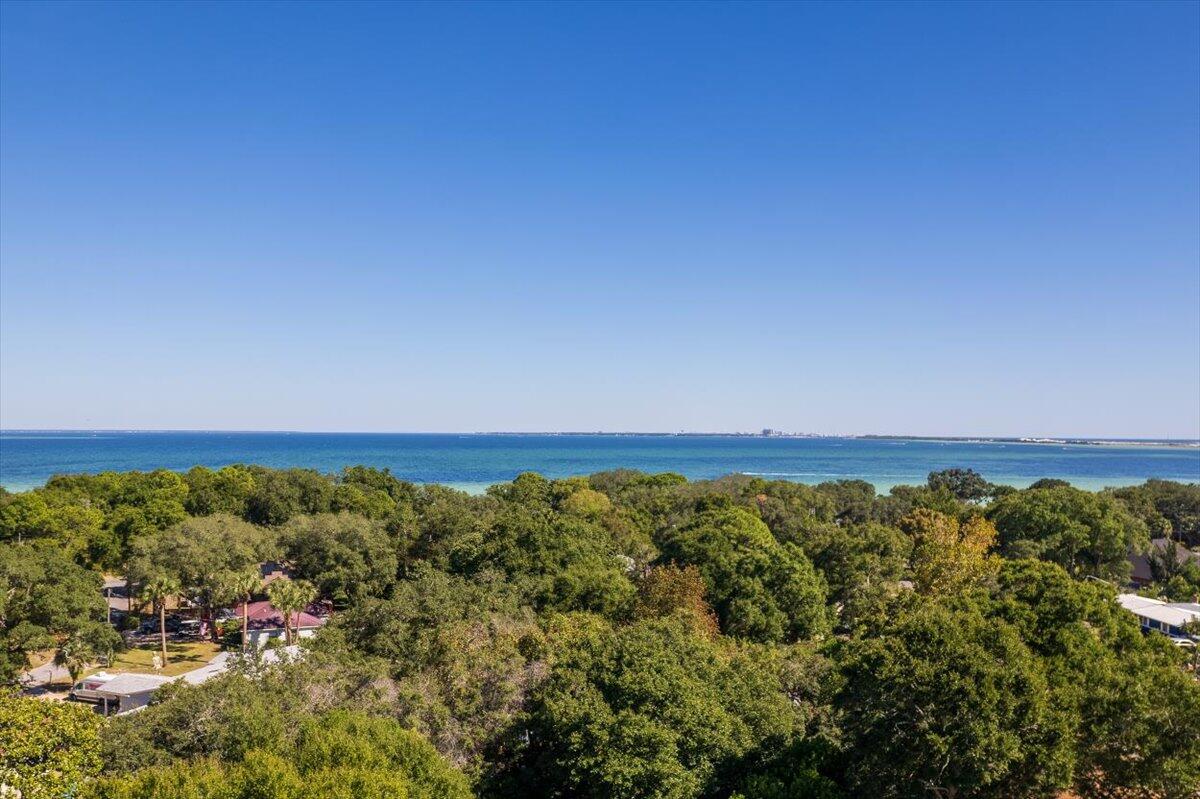 ELLIOTTS POINT 4TH ADDN - Residential