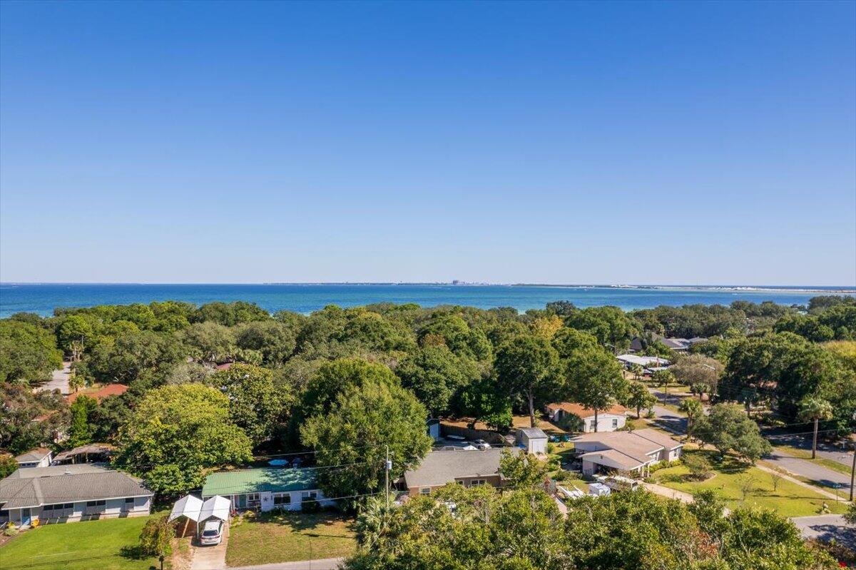 ELLIOTTS POINT 4TH ADDN - Residential