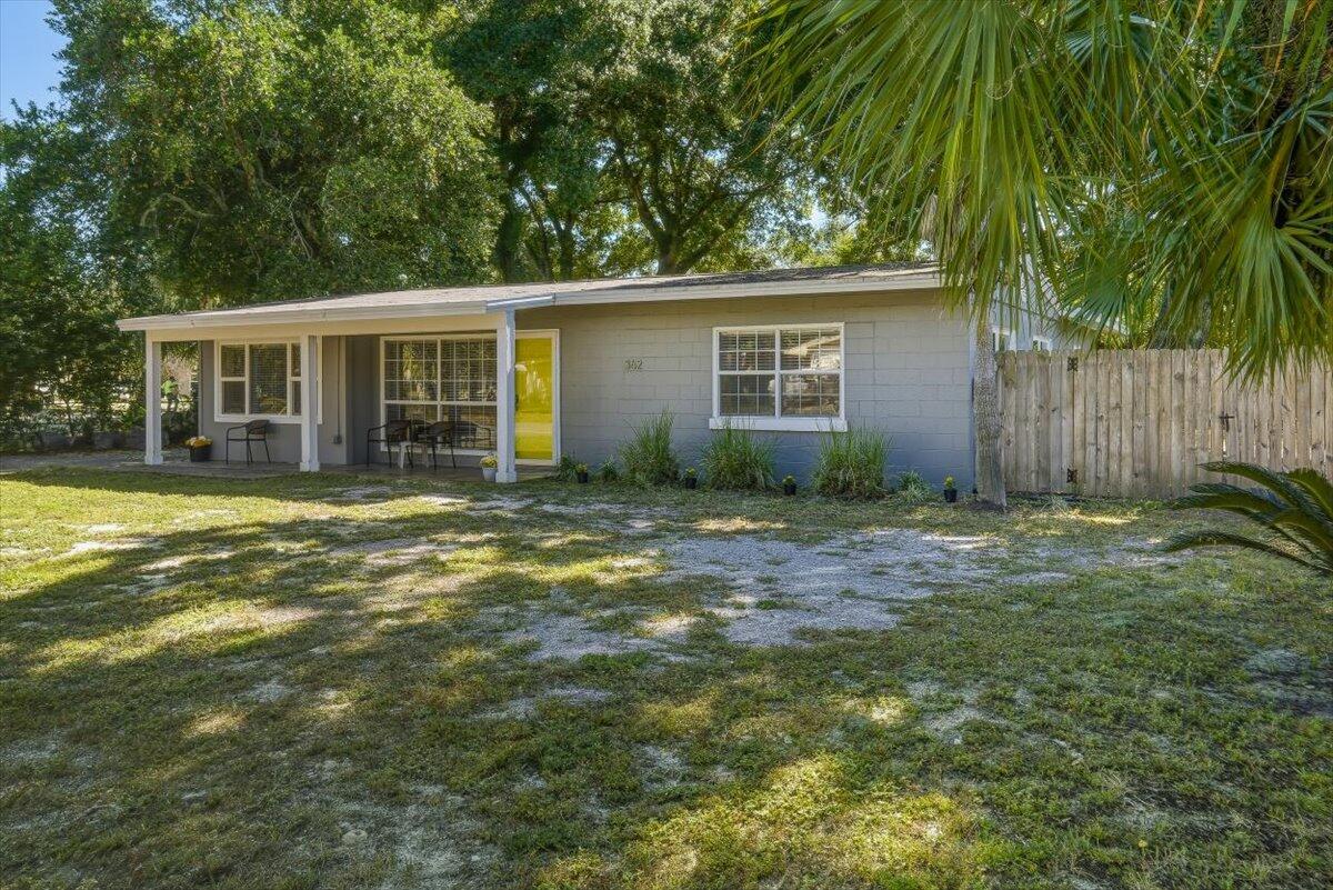 ELLIOTTS POINT 4TH ADDN - Residential