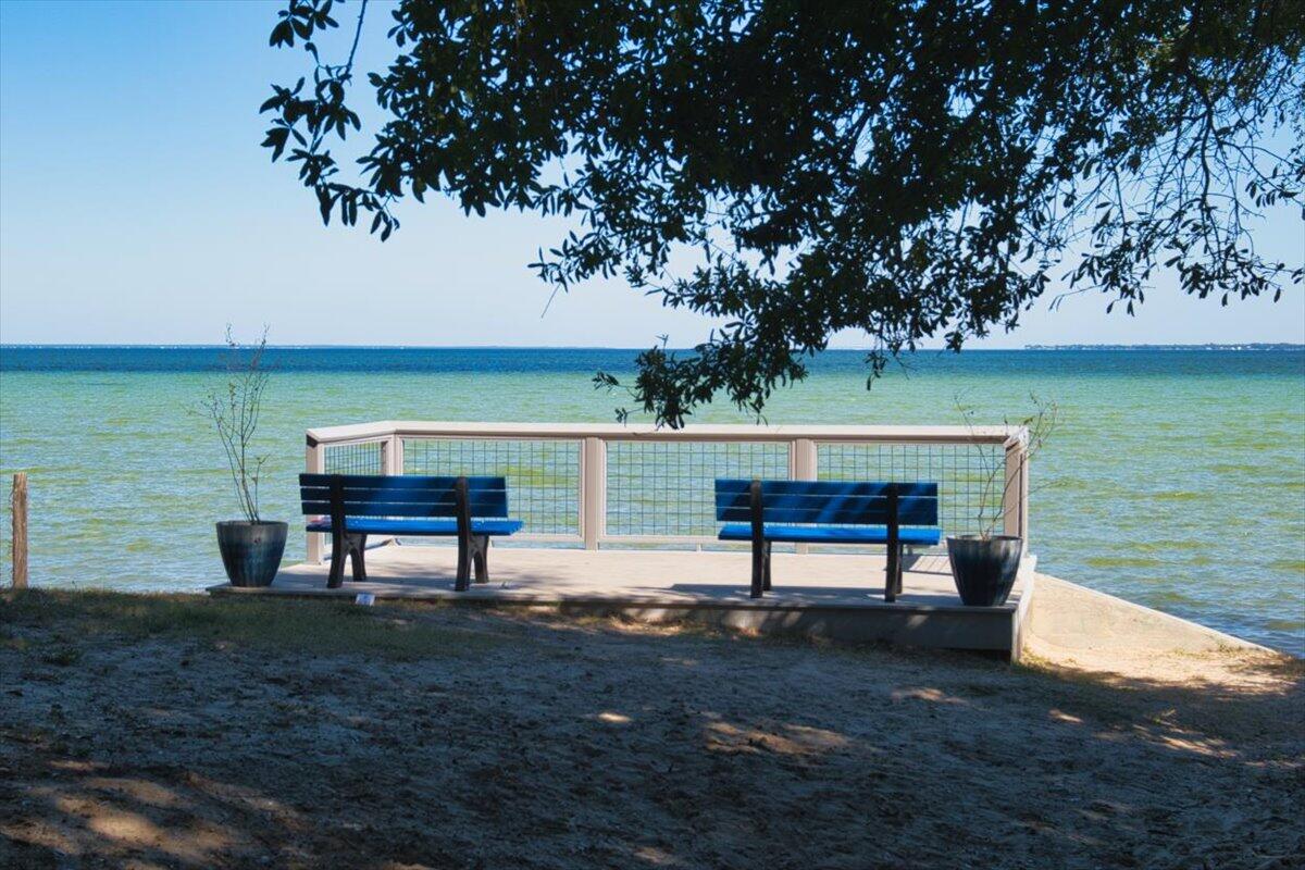 ELLIOTTS POINT 4TH ADDN - Residential
