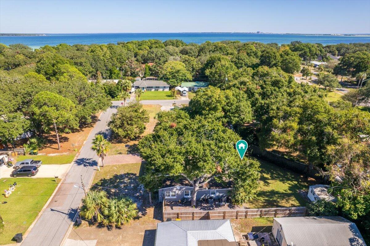 ELLIOTTS POINT 4TH ADDN - Residential