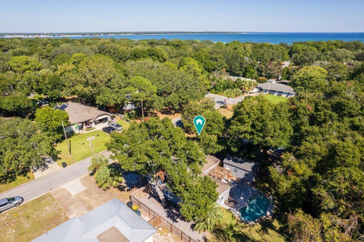 ELLIOTTS POINT 4TH ADDN - Residential
