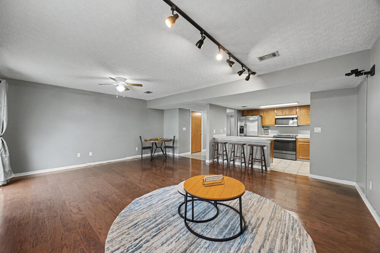 FOREST OAKS PH 3 - Residential