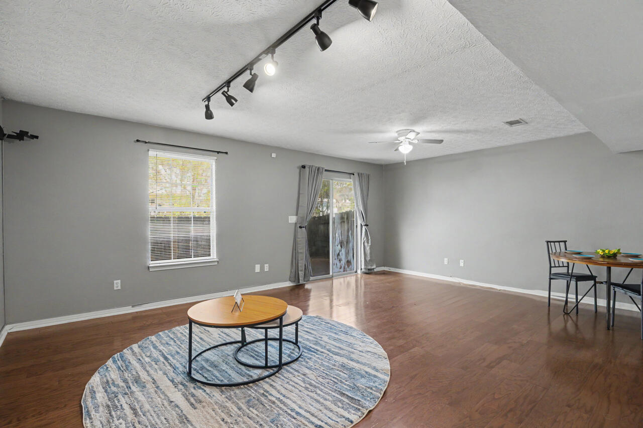 FOREST OAKS PH 3 - Residential