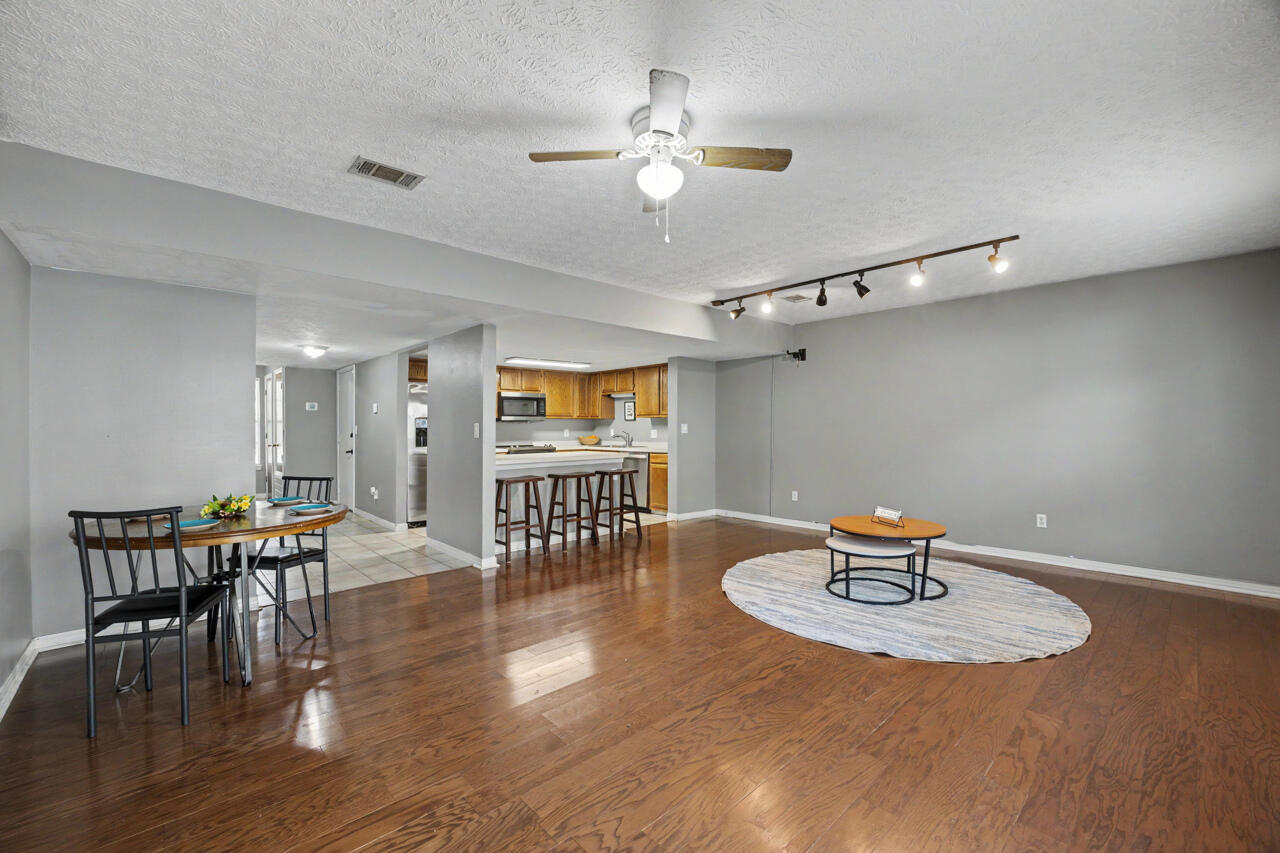 FOREST OAKS PH 3 - Residential