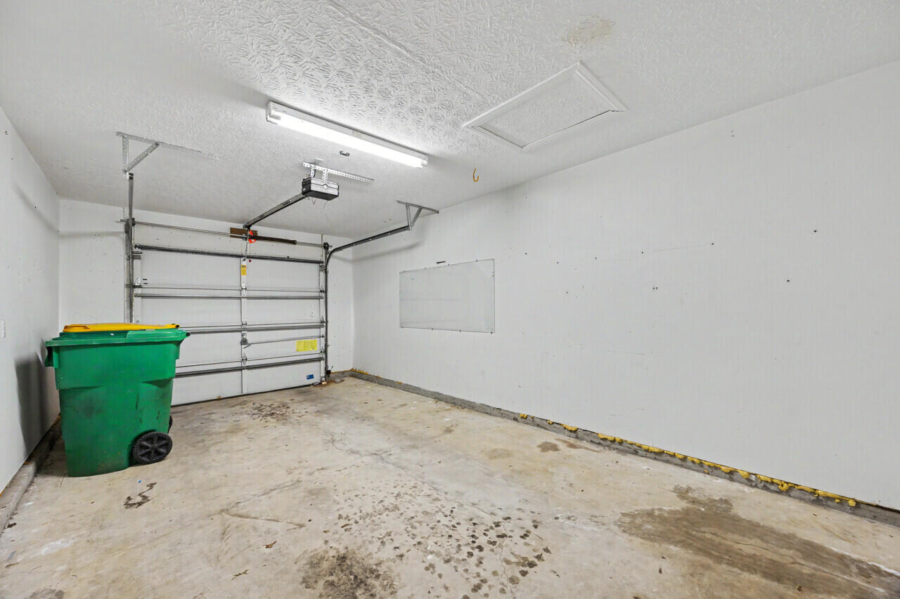 FOREST OAKS PH 3 - Residential