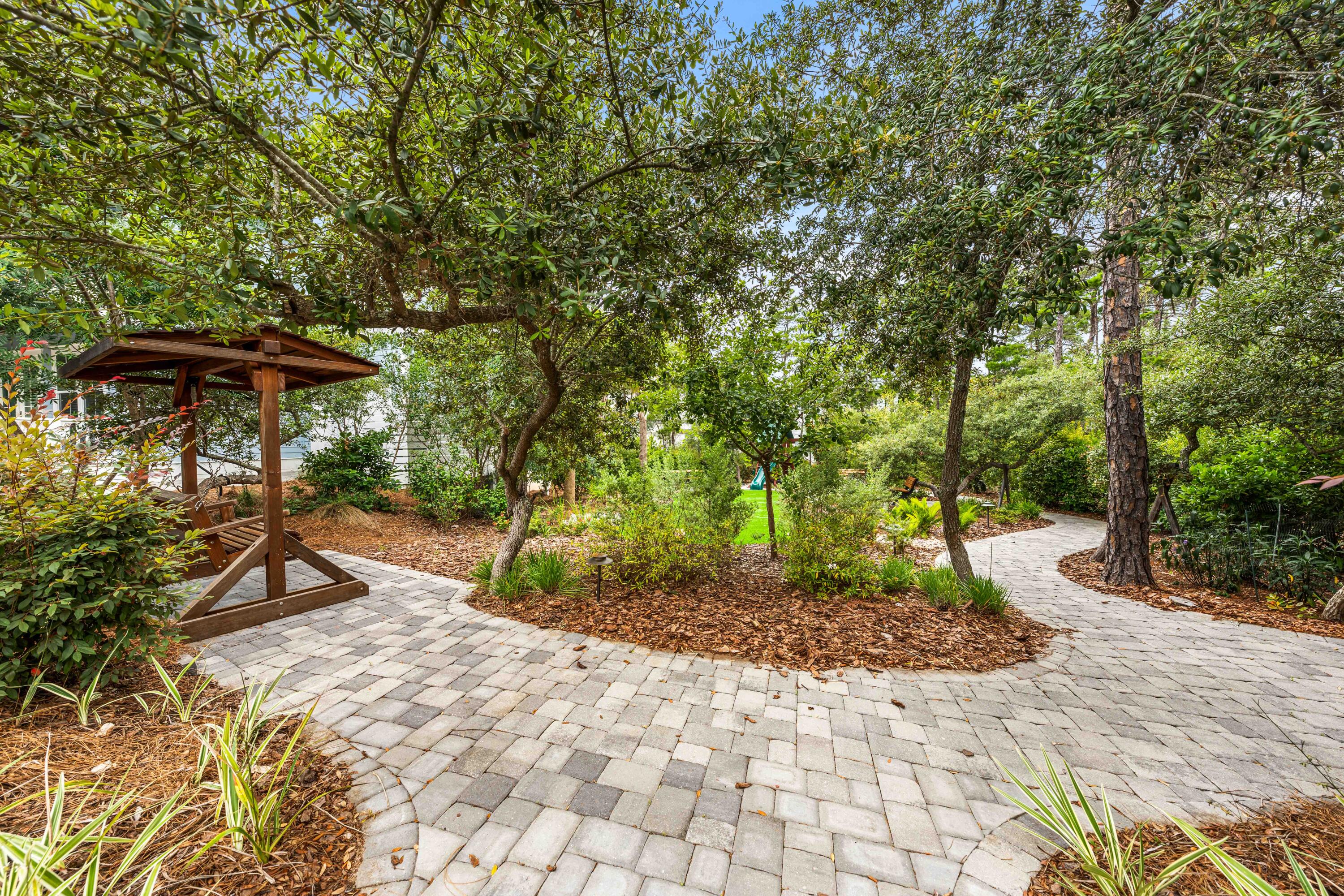 LAKESIDE AT BLUE MOUNTAIN BEACH - Residential