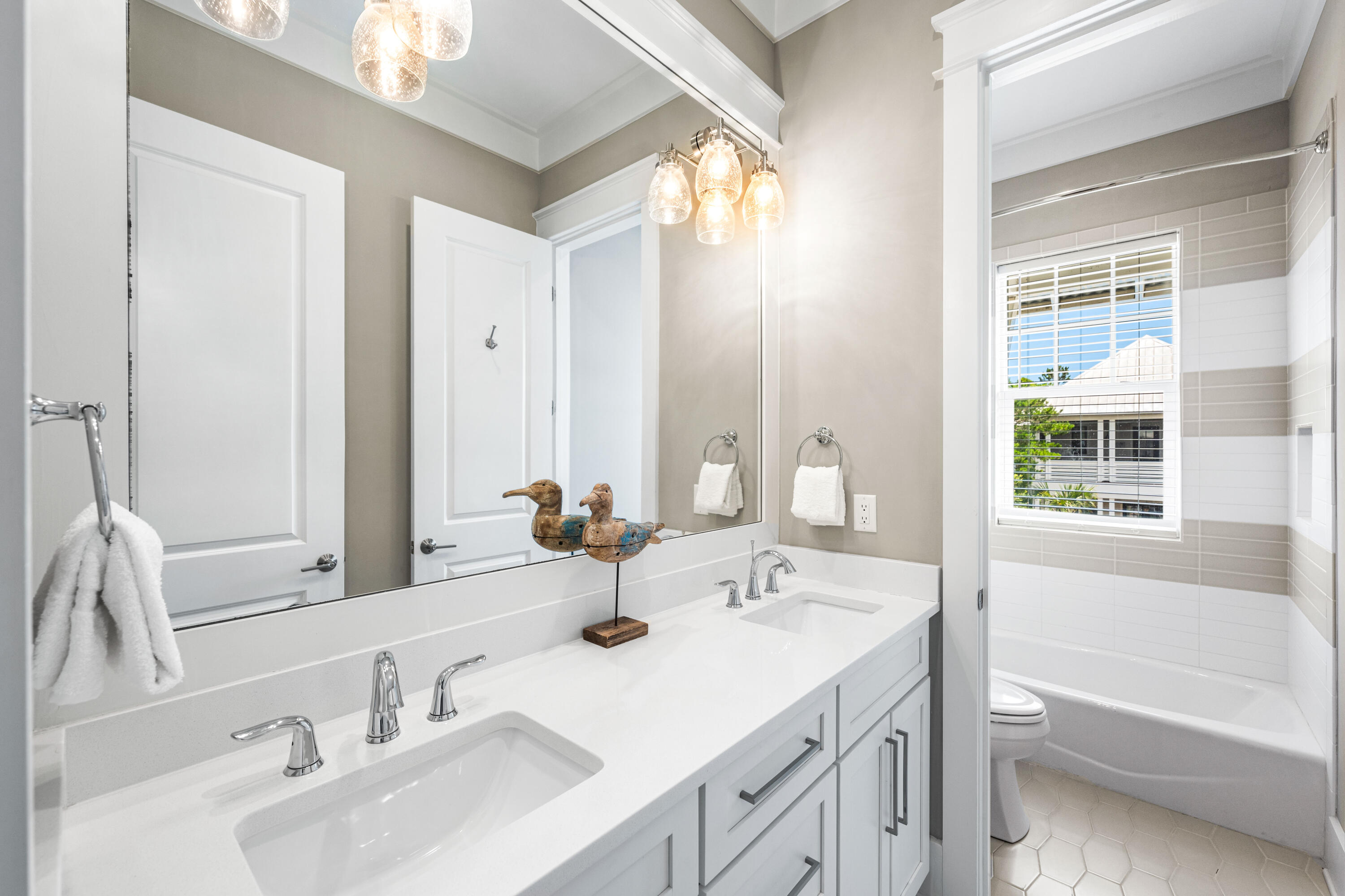 LAKESIDE AT BLUE MOUNTAIN BEACH - Residential
