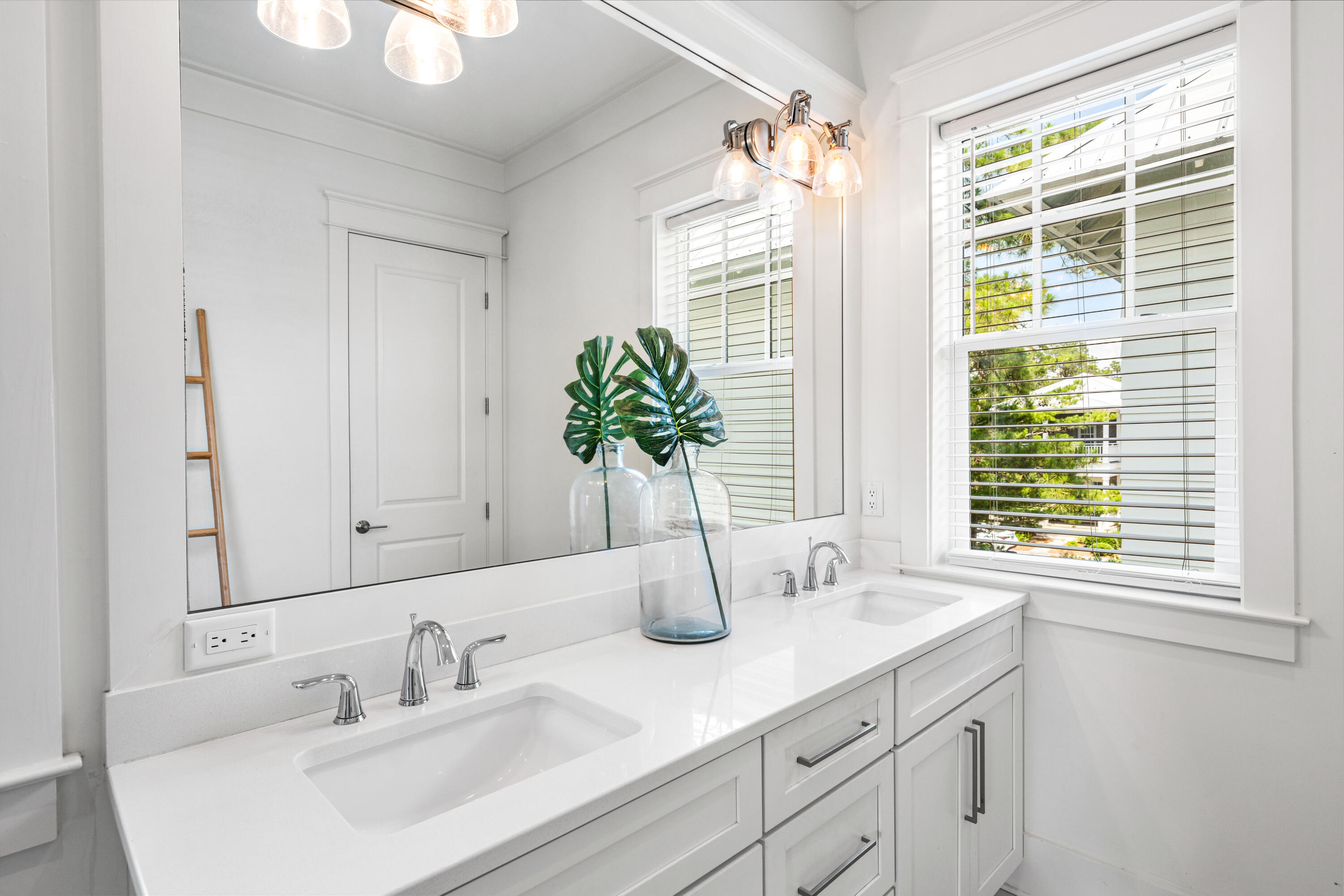 LAKESIDE AT BLUE MOUNTAIN BEACH - Residential