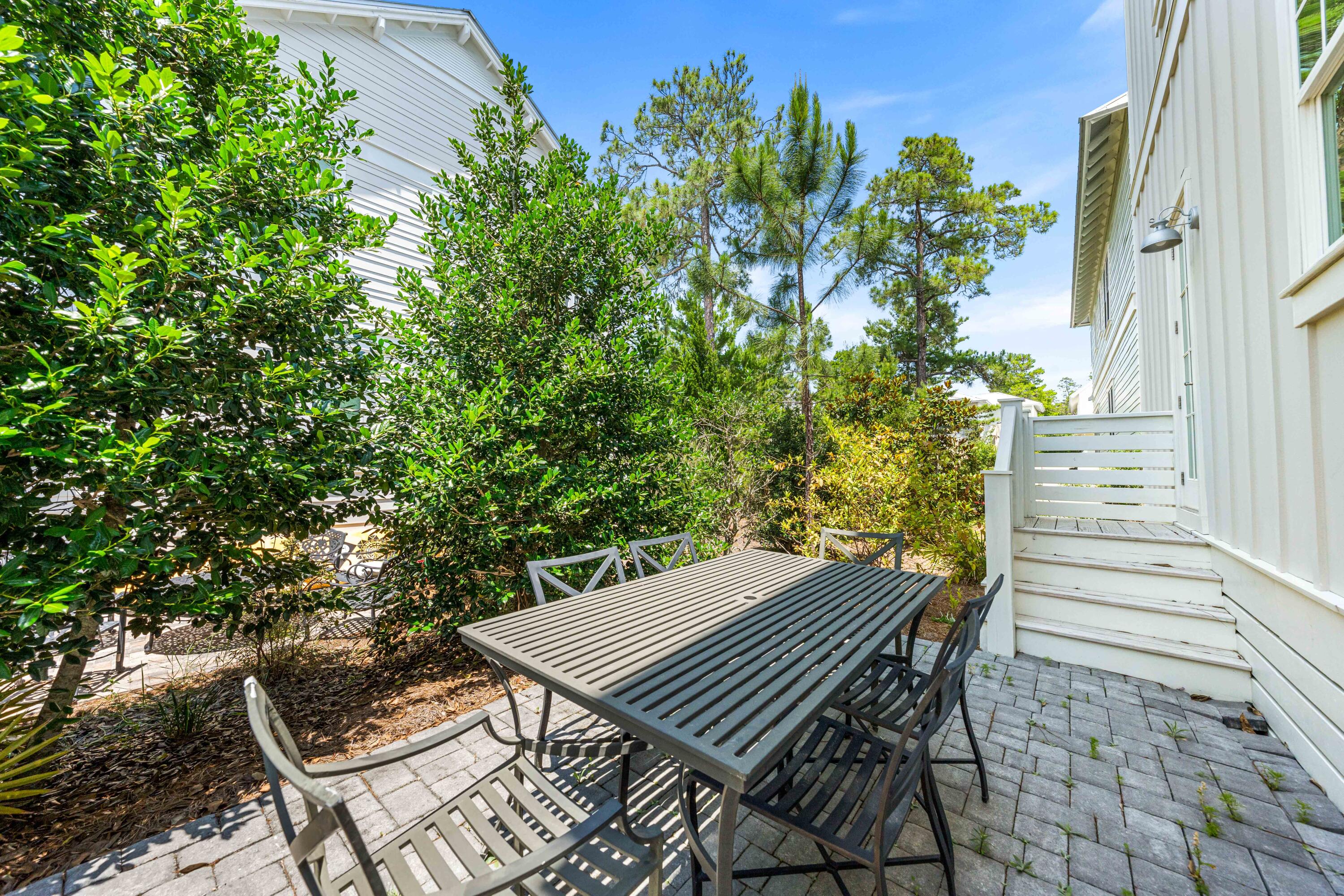LAKESIDE AT BLUE MOUNTAIN BEACH - Residential