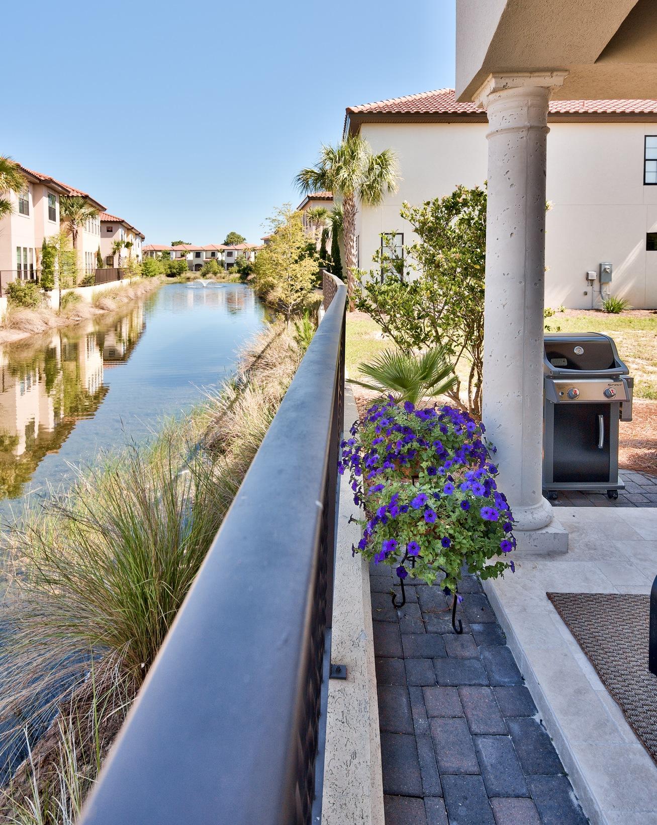 VILLA LAGO - Residential