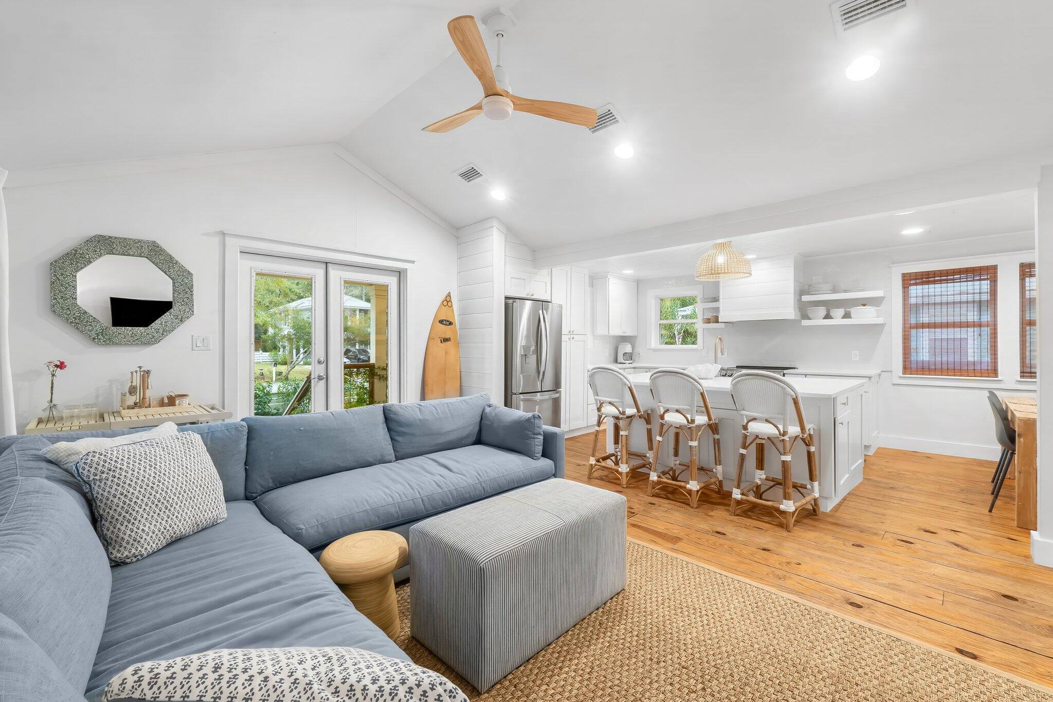 MAGNOLIA BEACH - Residential