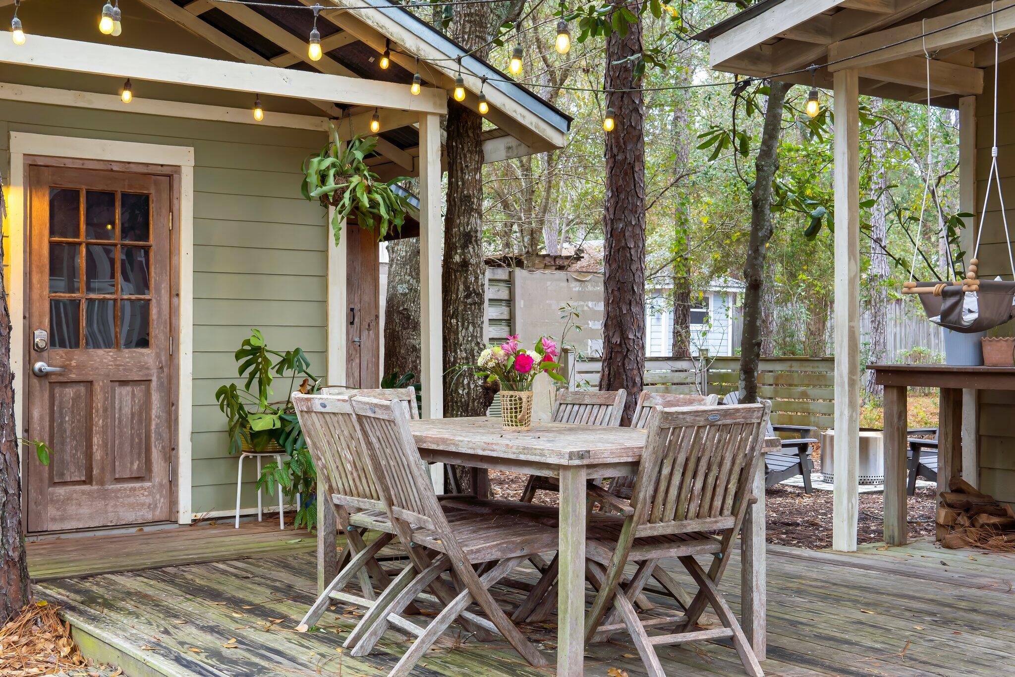 MAGNOLIA BEACH - Residential