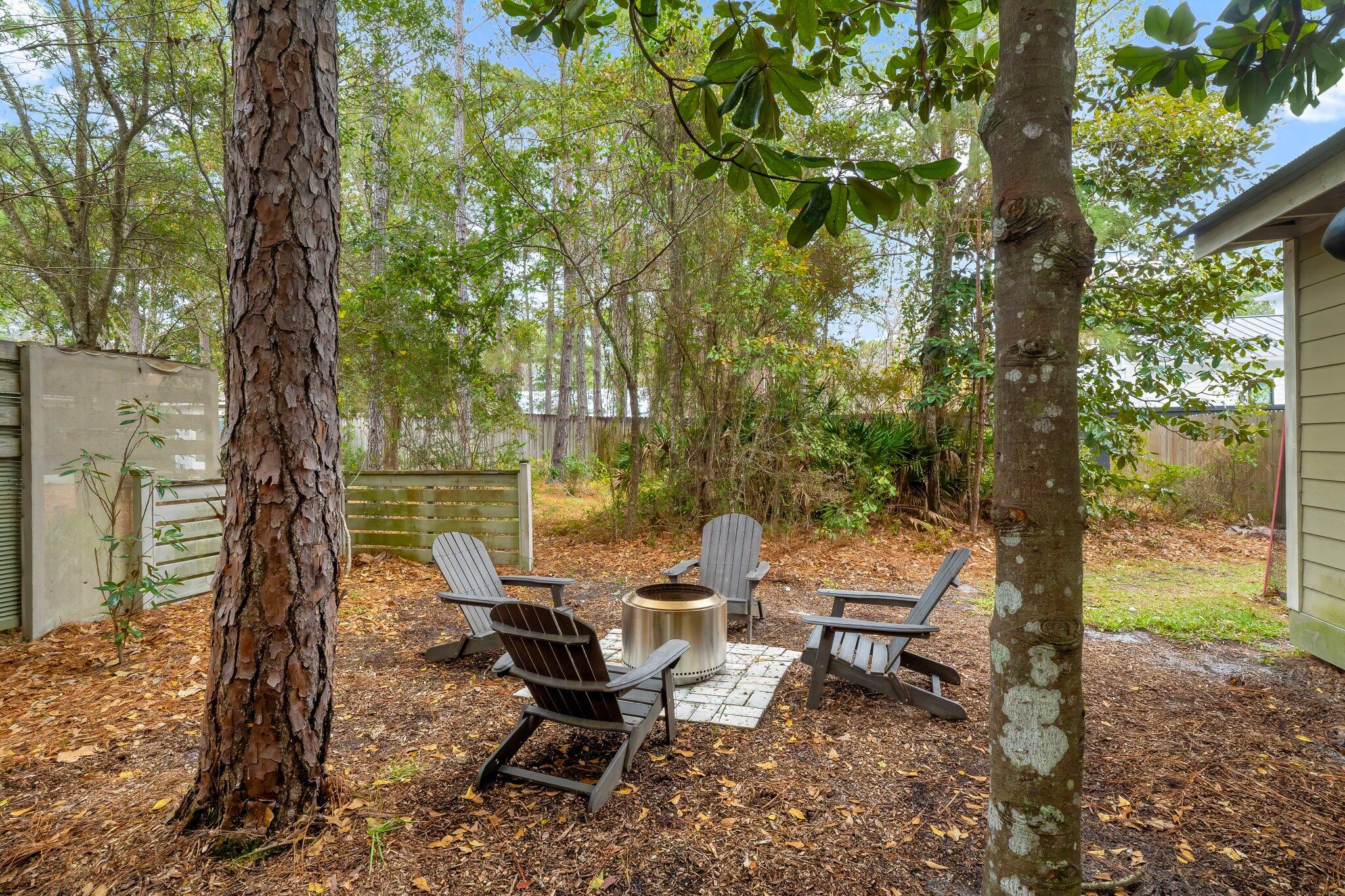 MAGNOLIA BEACH - Residential