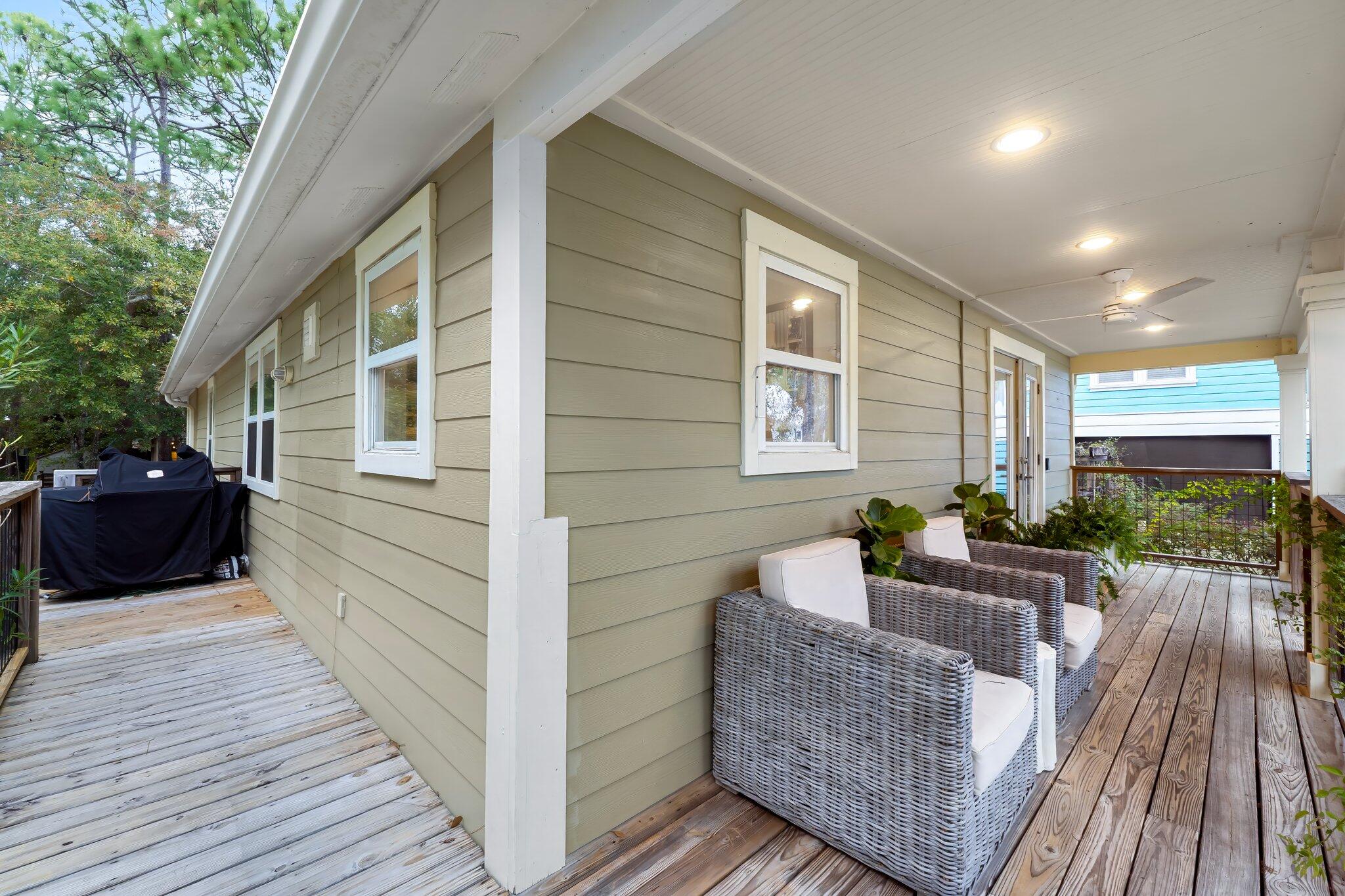 MAGNOLIA BEACH - Residential