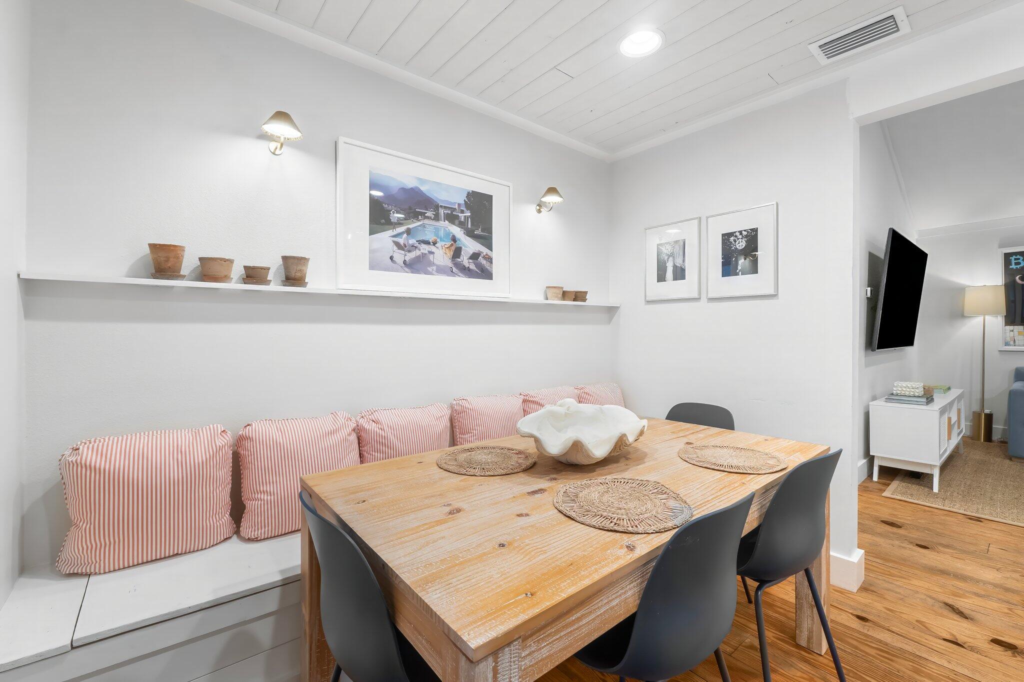 MAGNOLIA BEACH - Residential