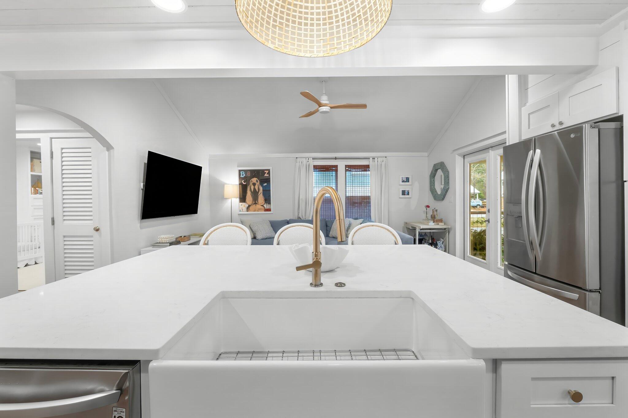 MAGNOLIA BEACH - Residential