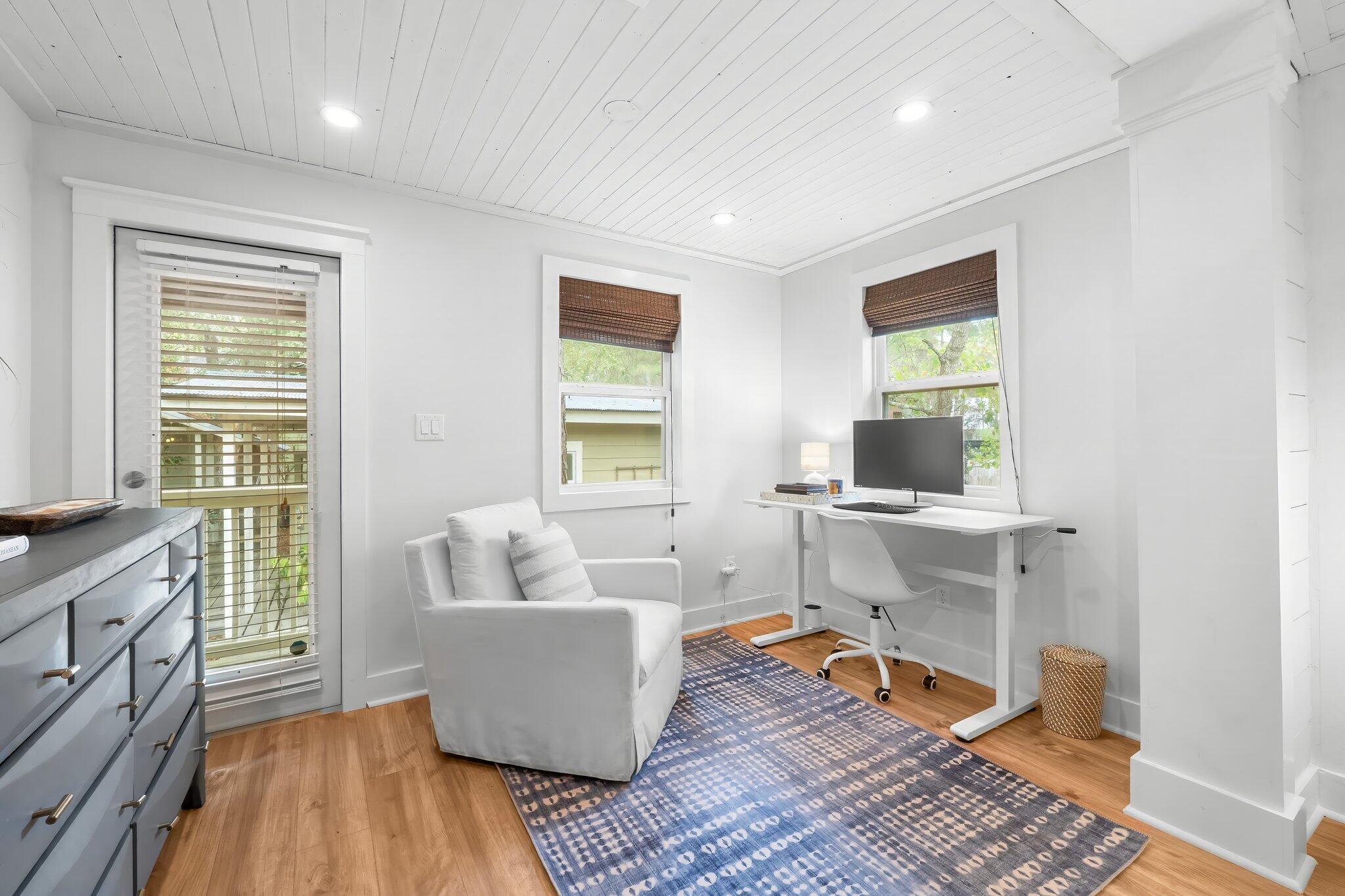 MAGNOLIA BEACH - Residential