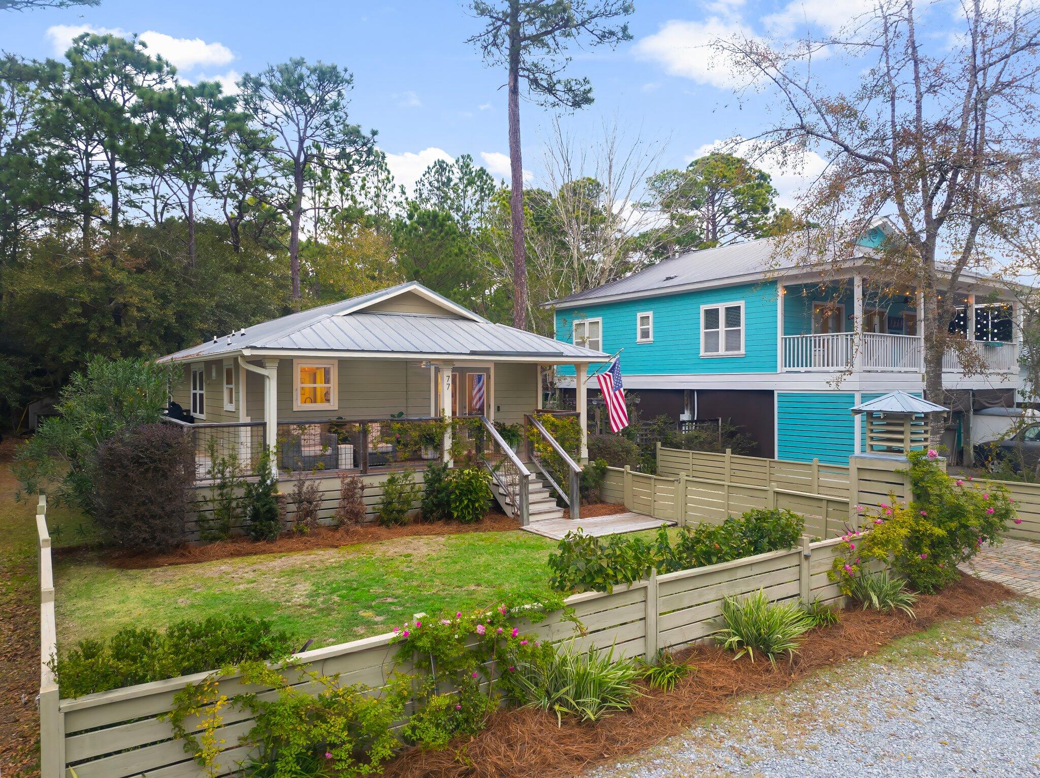 MAGNOLIA BEACH - Residential