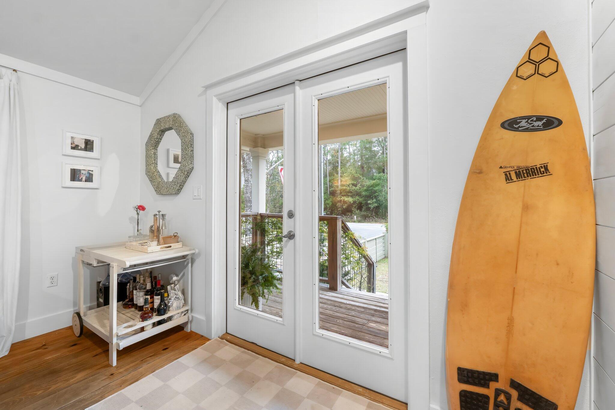 MAGNOLIA BEACH - Residential