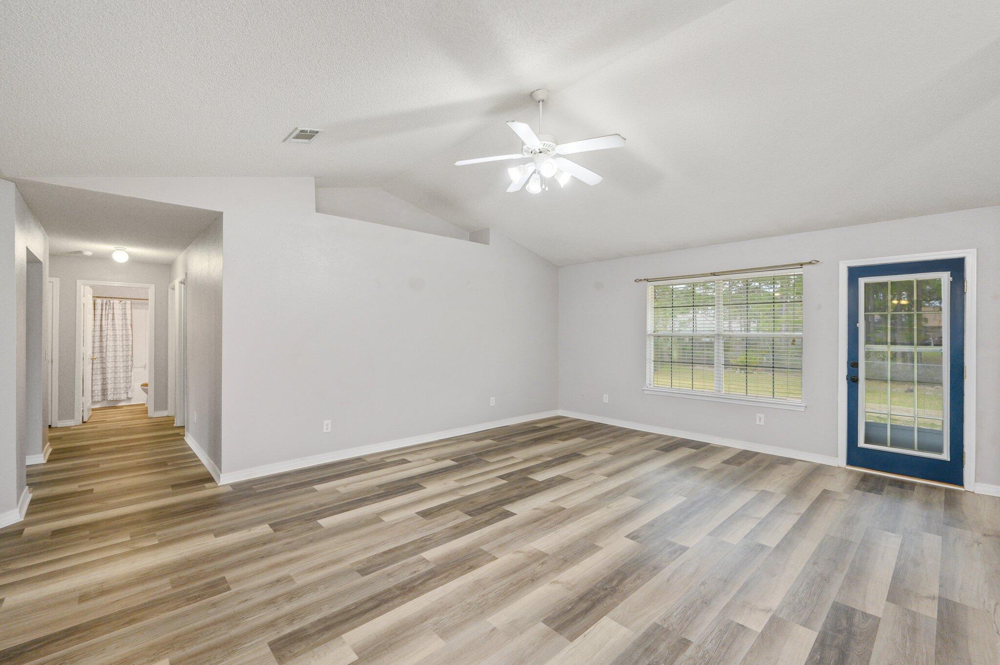 HOLLEY BY THE SEA - Residential