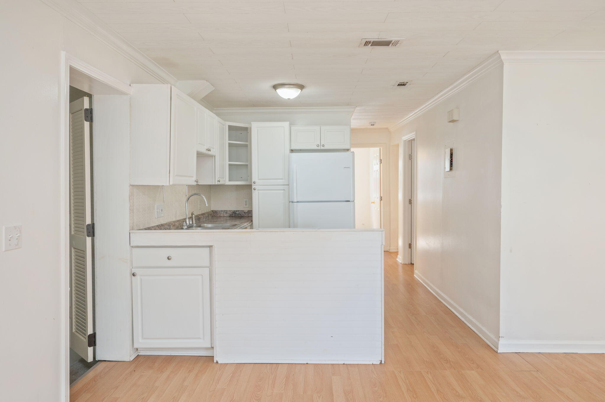 MORRIS ADDN TO CRESTVIEW - Residential