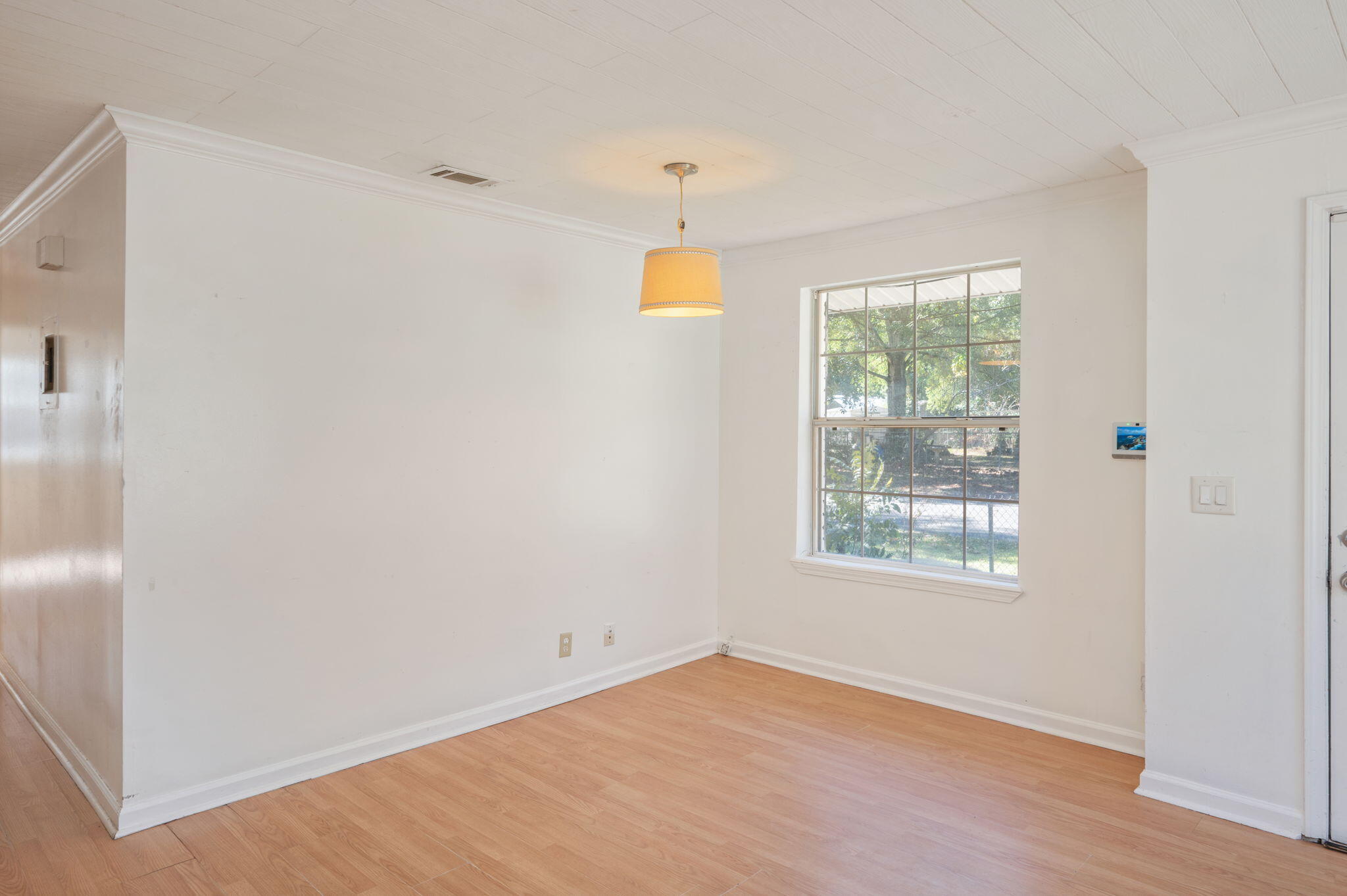 MORRIS ADDN TO CRESTVIEW - Residential