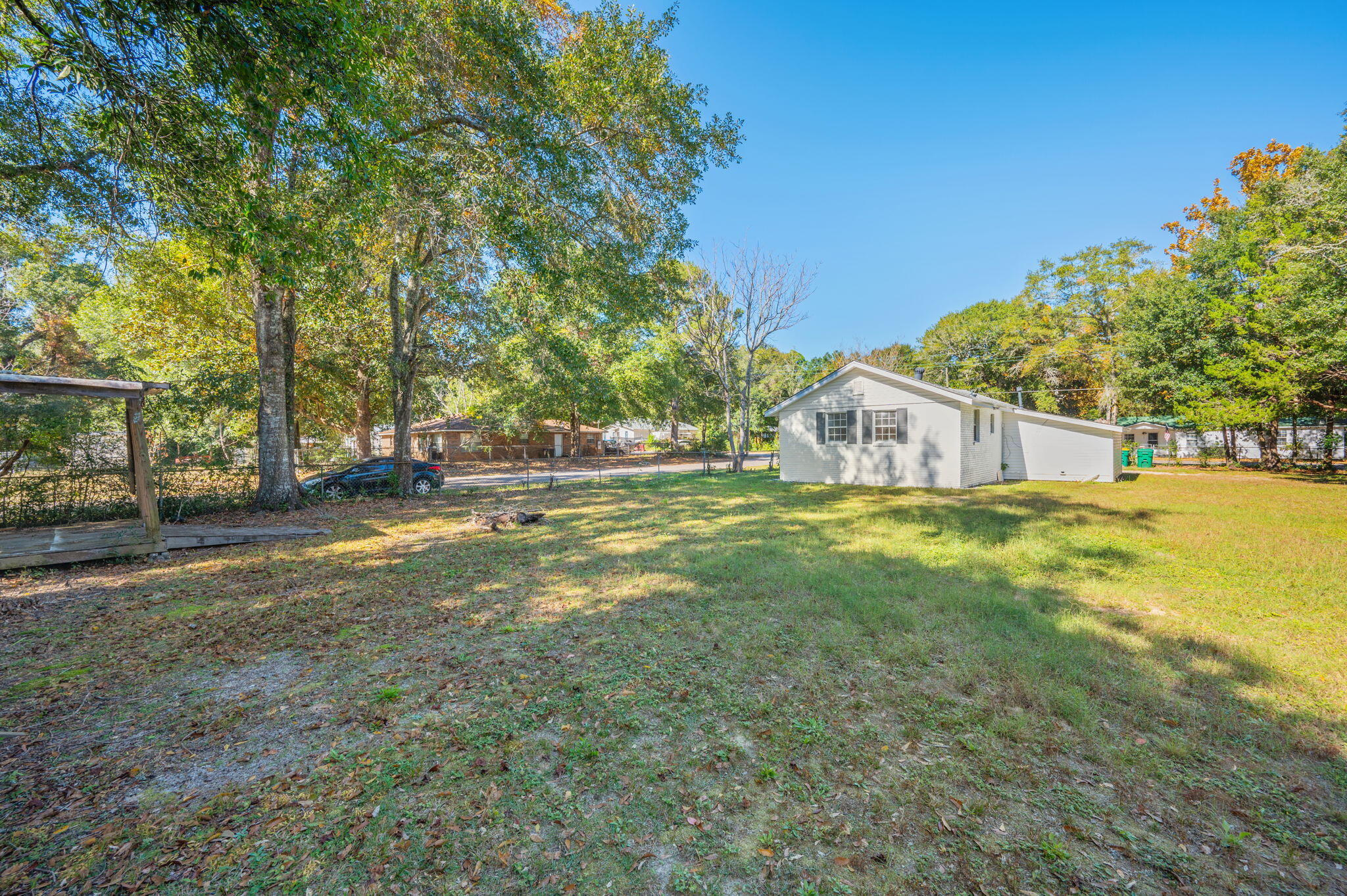 MORRIS ADDN TO CRESTVIEW - Residential