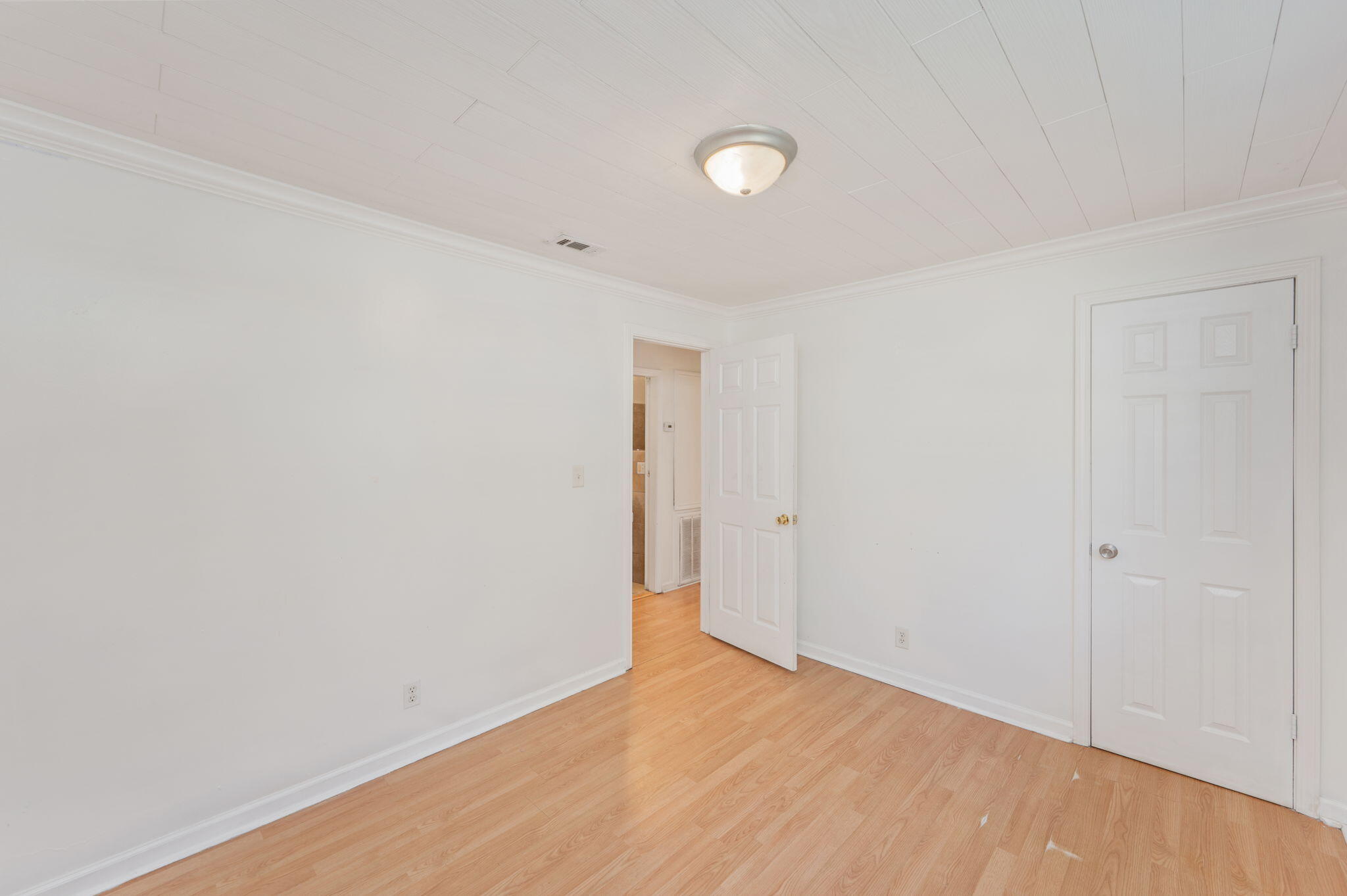 MORRIS ADDN TO CRESTVIEW - Residential