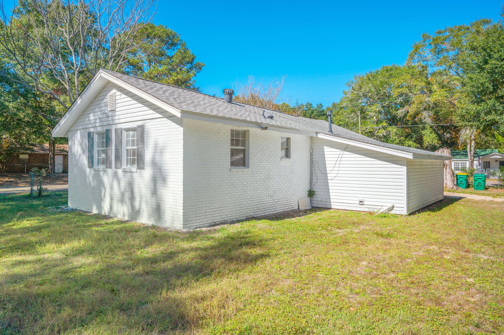 MORRIS ADDN TO CRESTVIEW - Residential