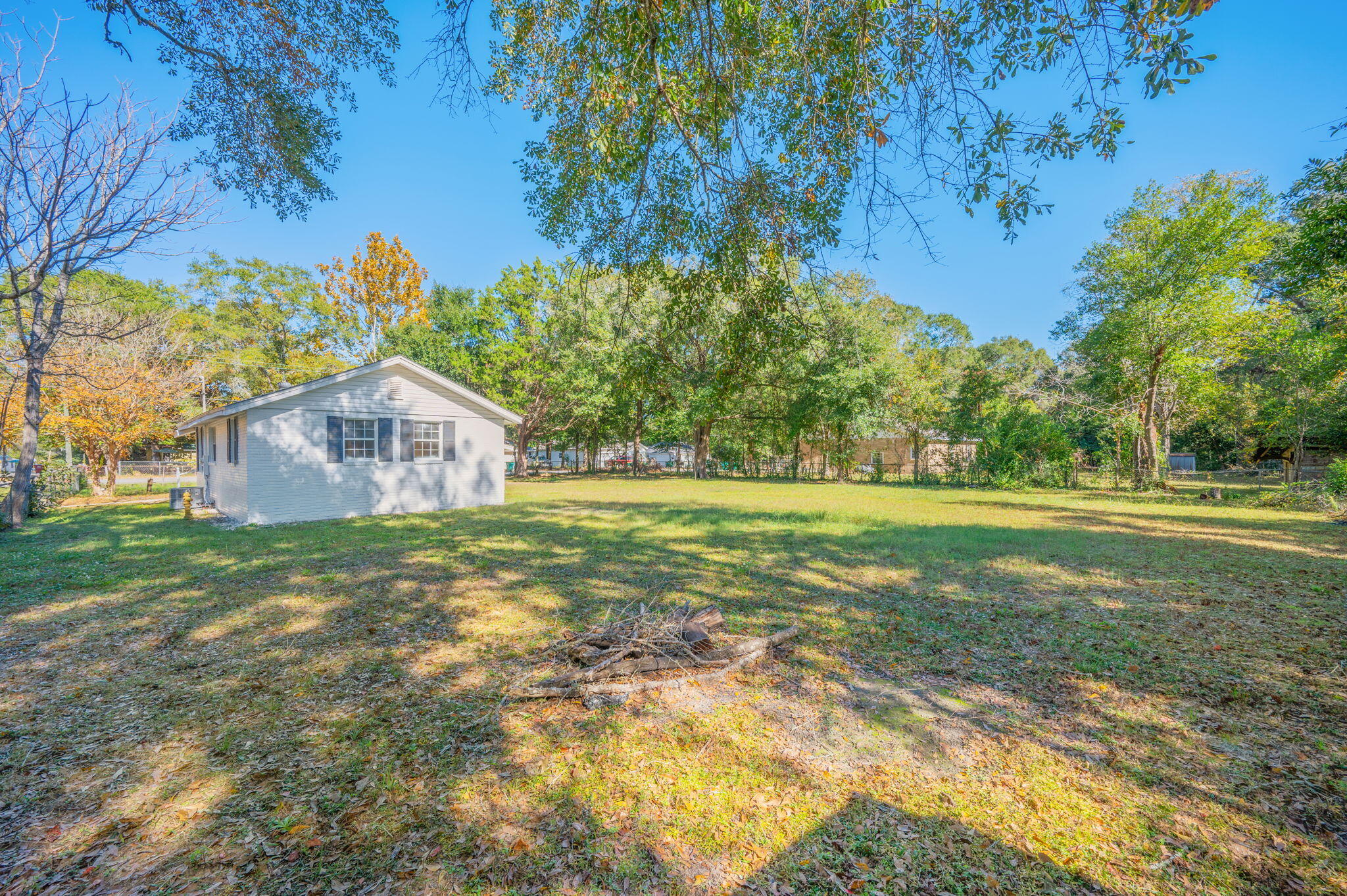 MORRIS ADDN TO CRESTVIEW - Residential