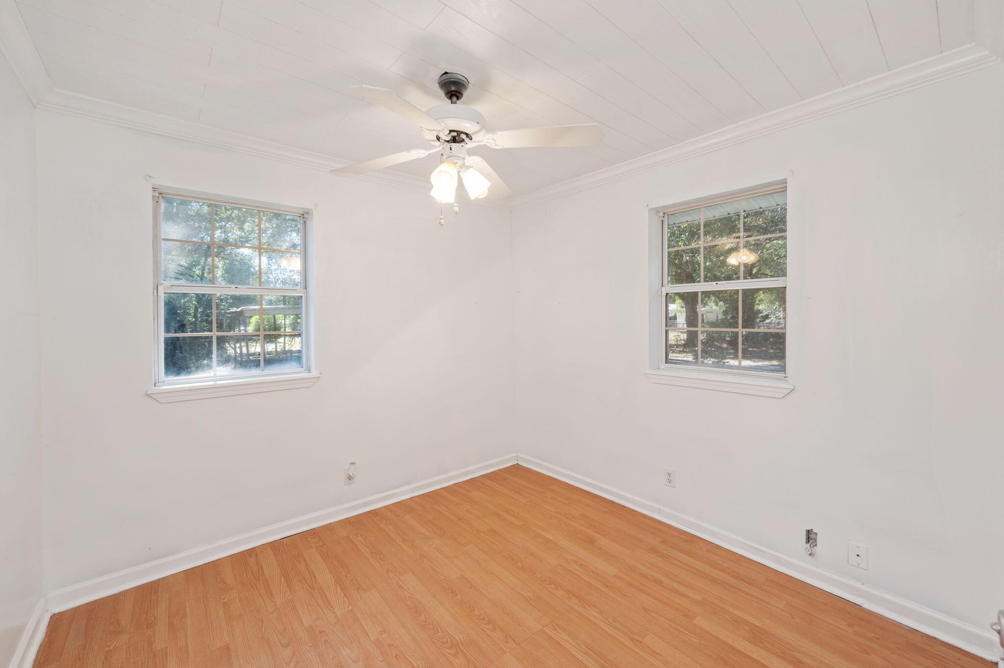 MORRIS ADDN TO CRESTVIEW - Residential