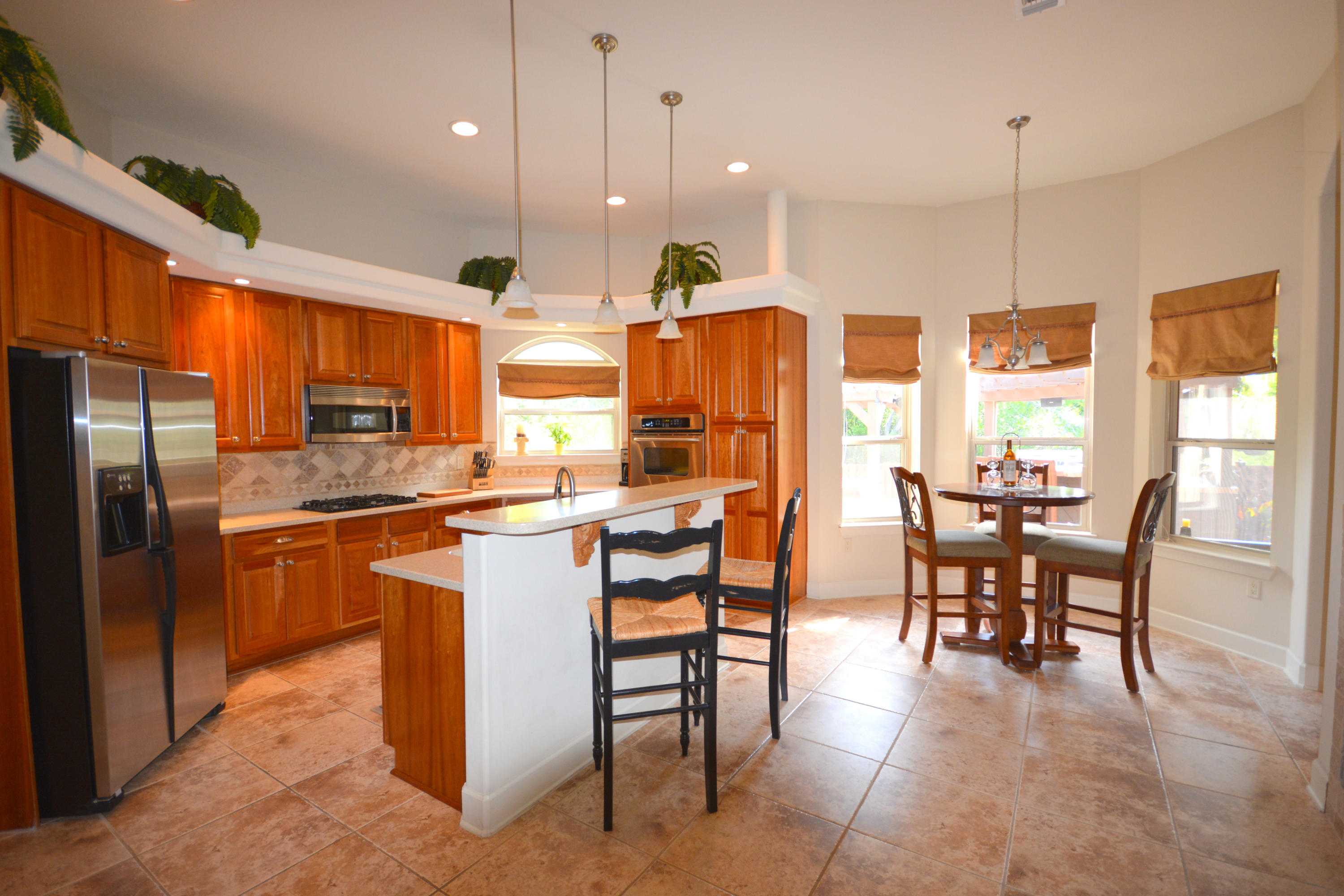 CHARDONNAY ESTATES - Residential