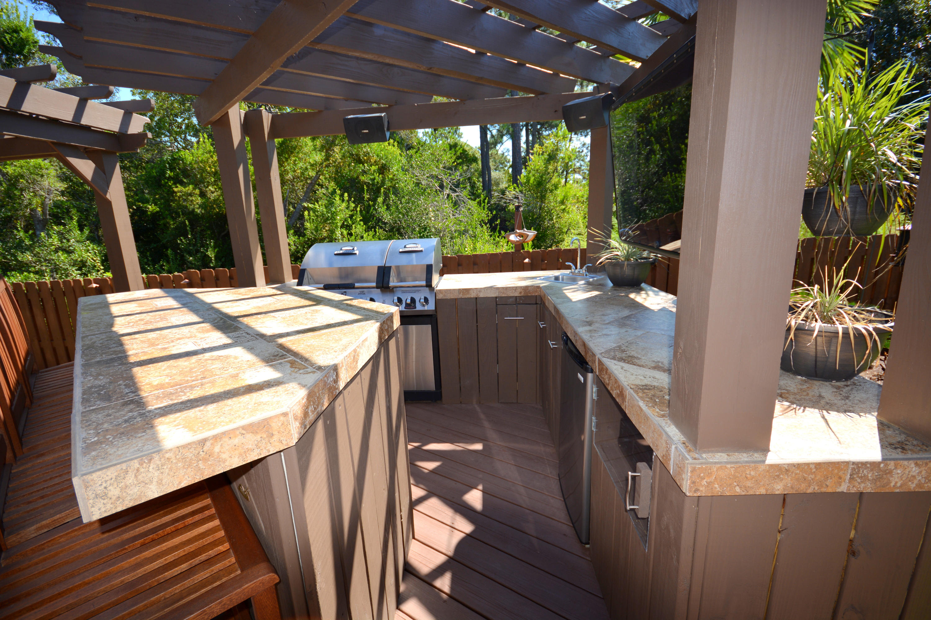 CHARDONNAY ESTATES - Residential