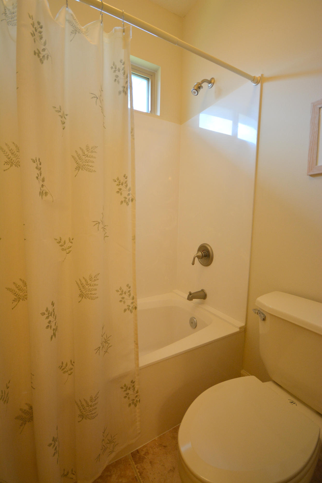 CHARDONNAY ESTATES - Residential