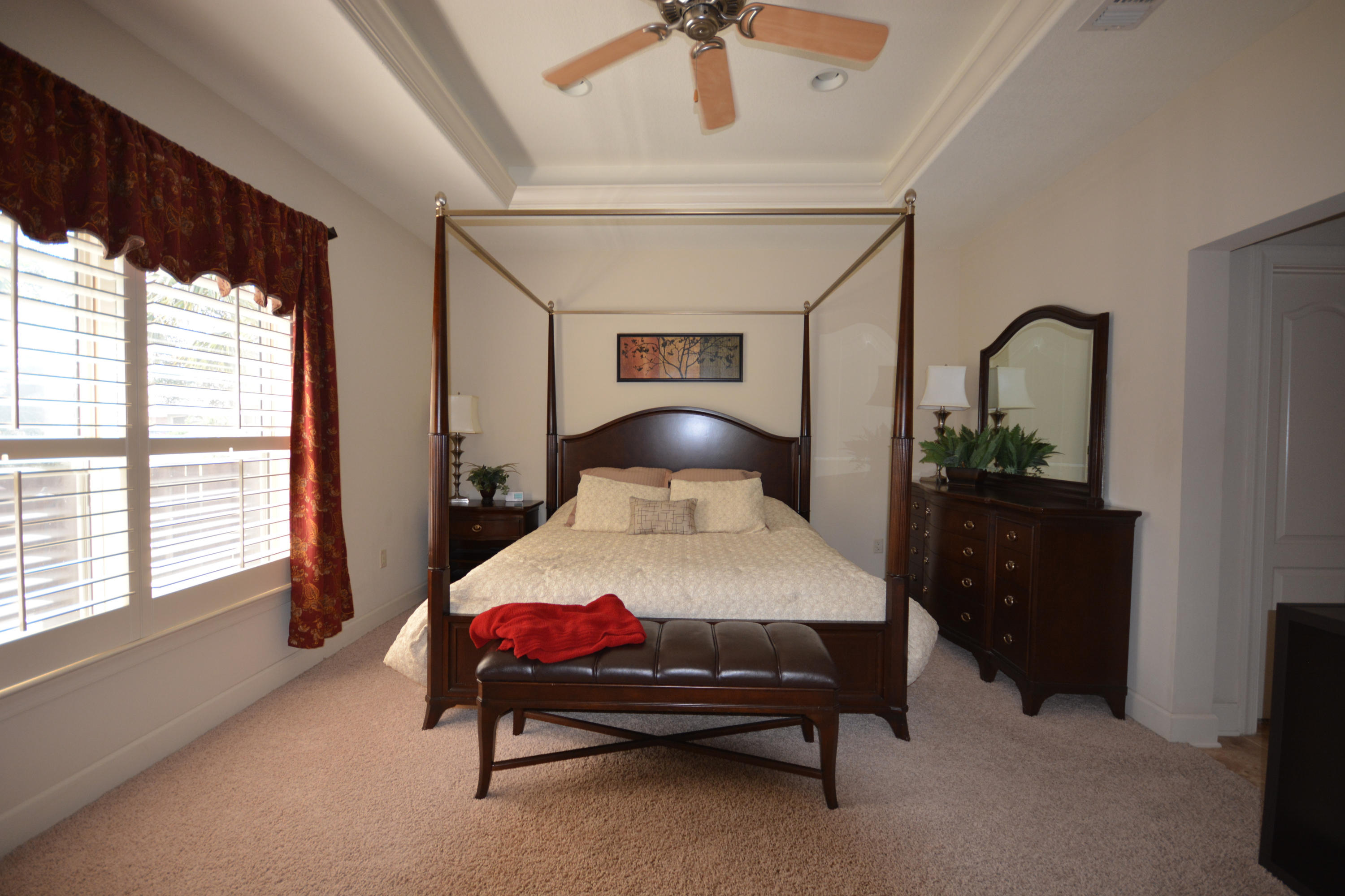 CHARDONNAY ESTATES - Residential