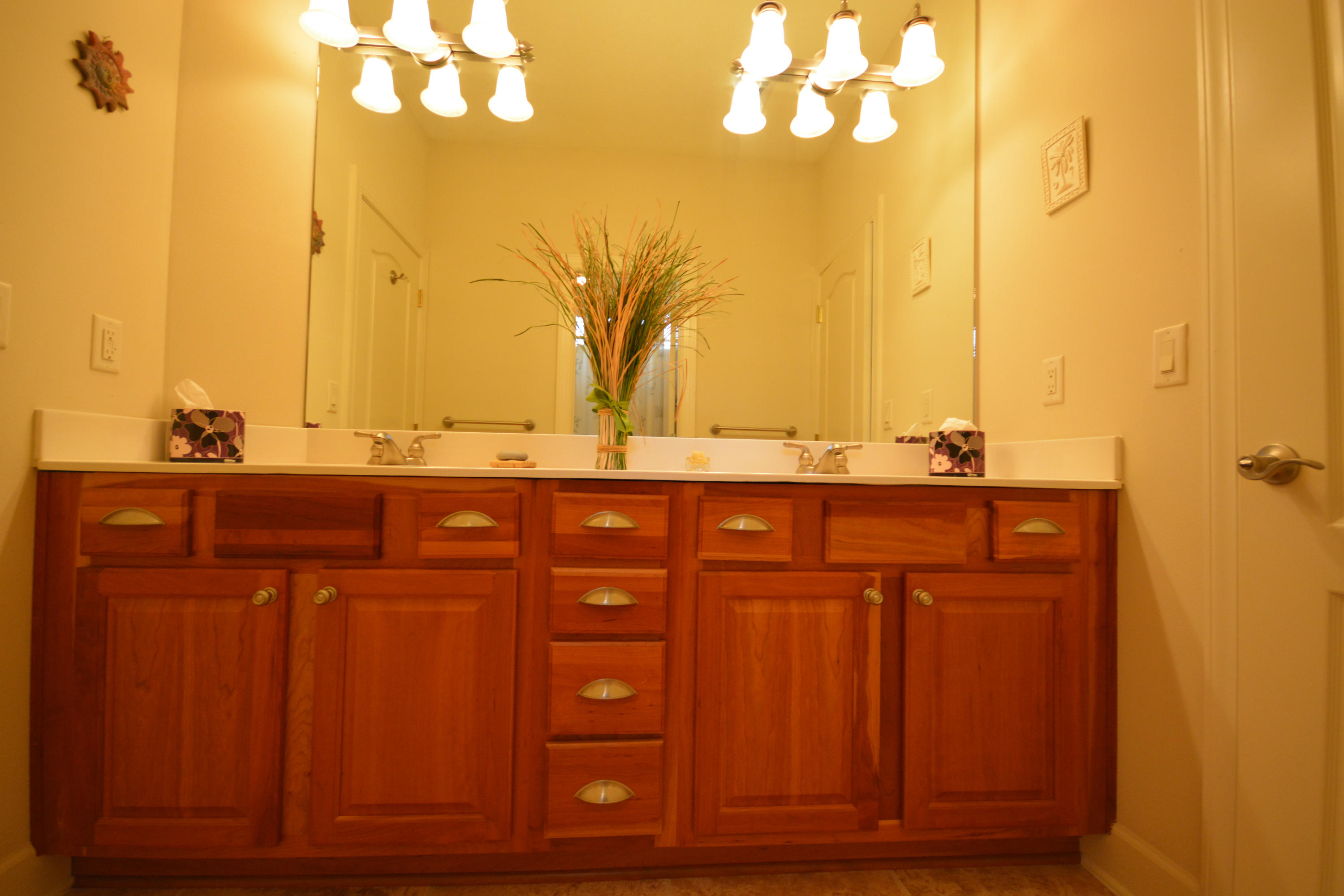 CHARDONNAY ESTATES - Residential