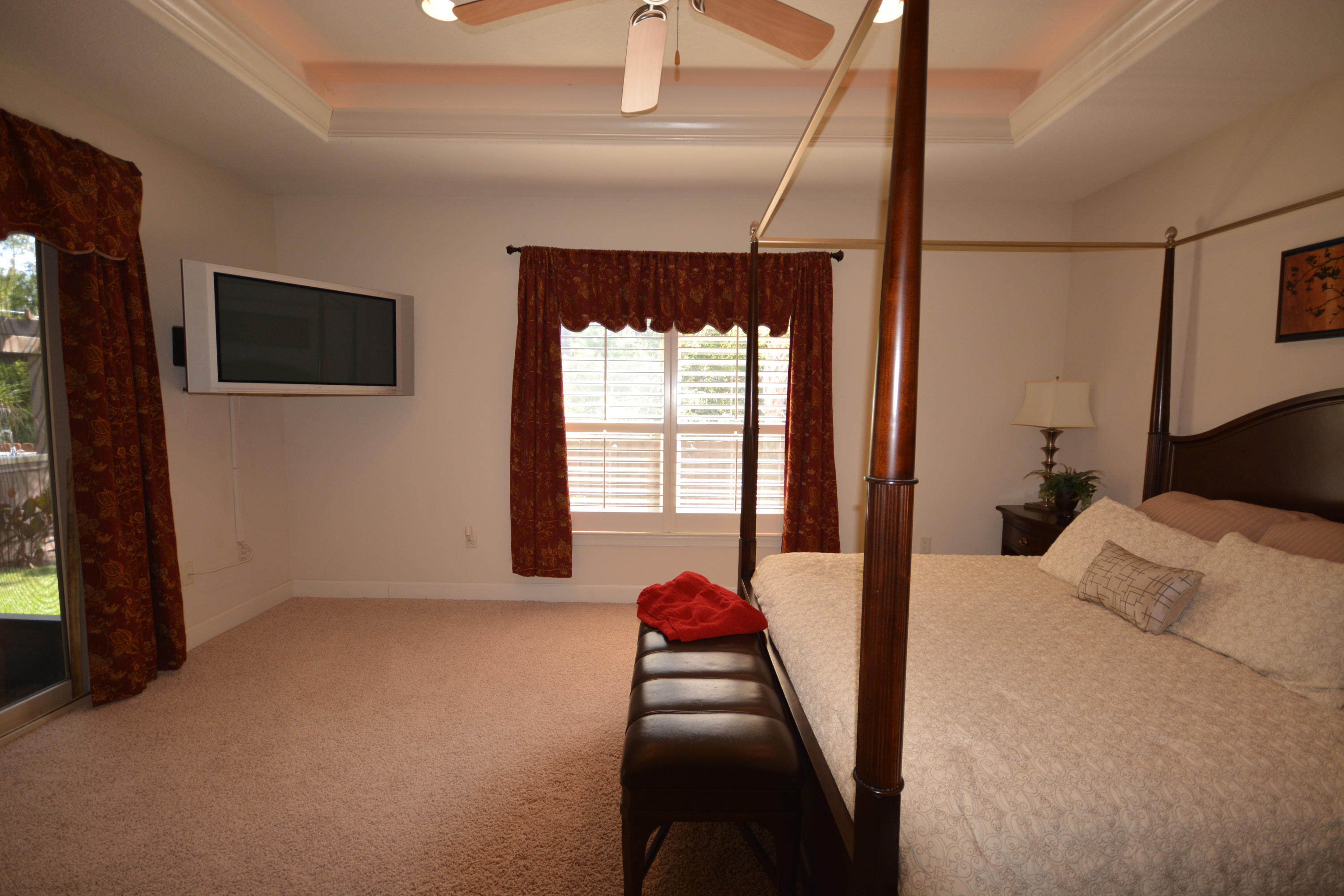 CHARDONNAY ESTATES - Residential