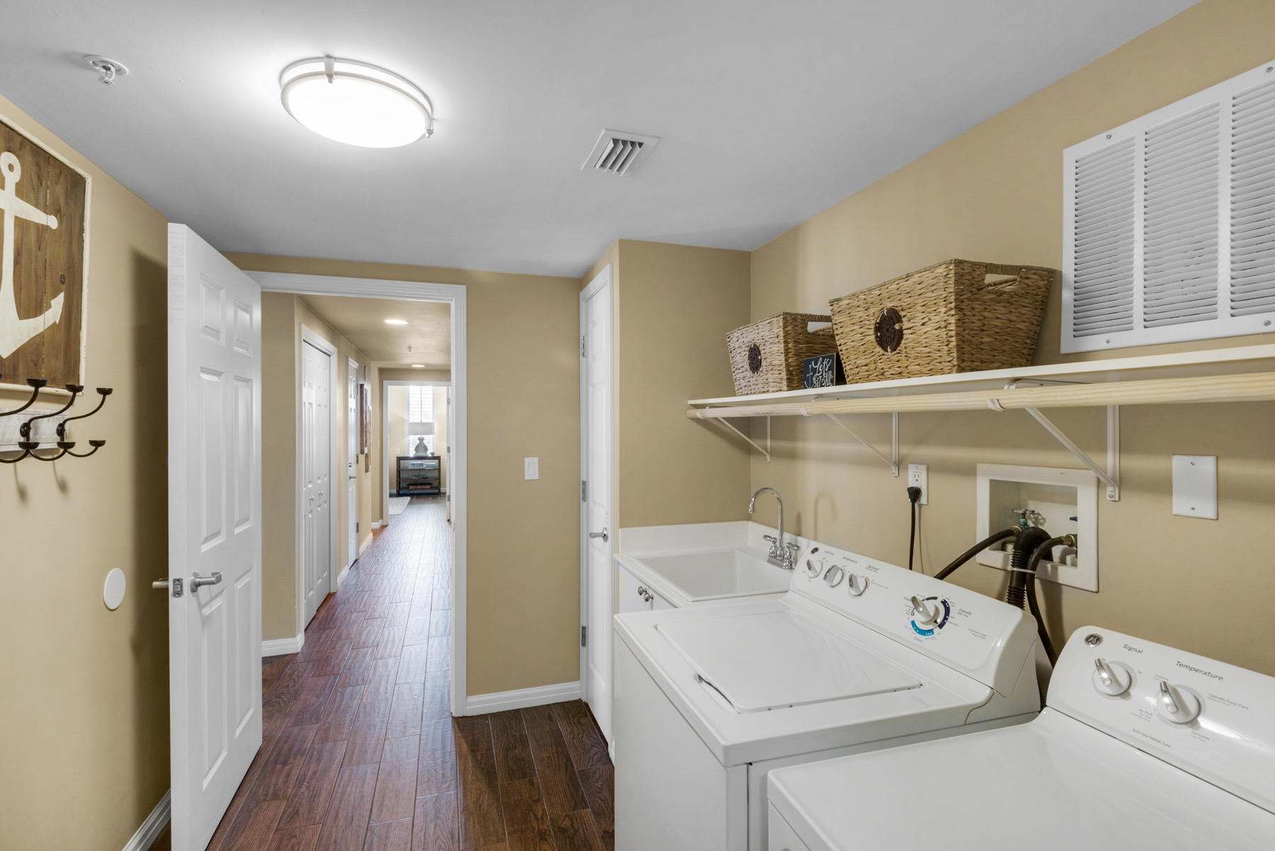 ST. MAARTEN AT SILVER SHELLS - Residential